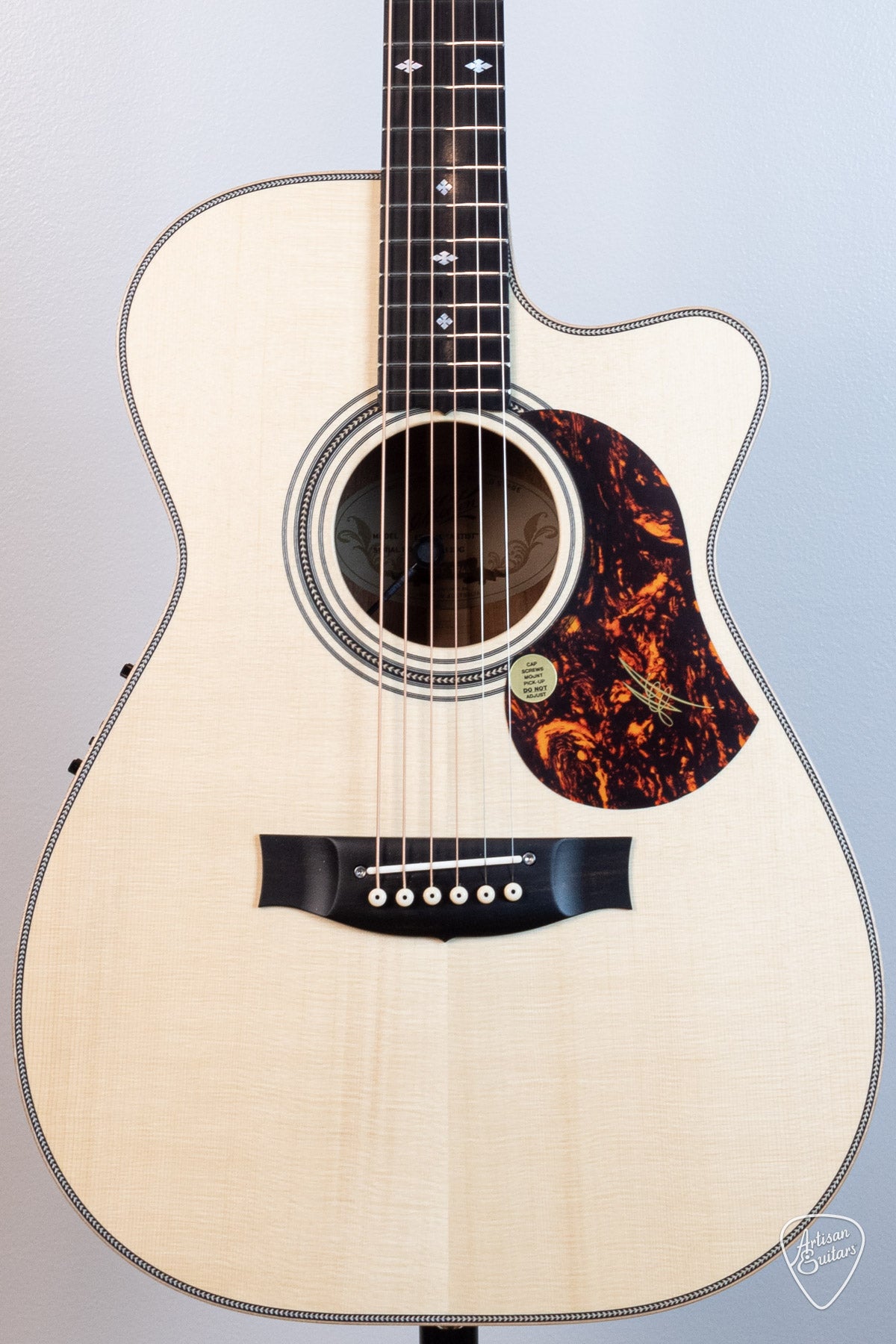 Maton Guitars EBG-808-C Artist Cutaway - 16942