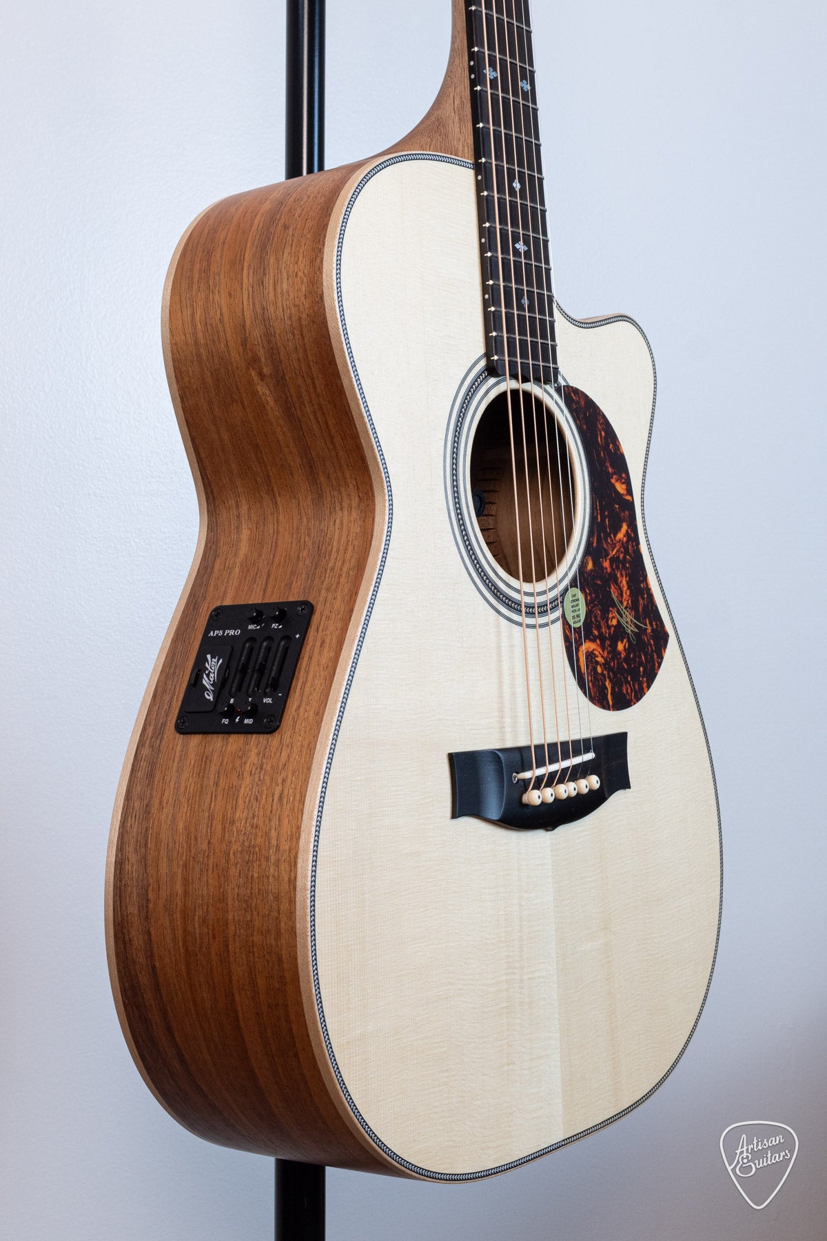 Maton Guitars EBG-808-C Artist Cutaway - 16942