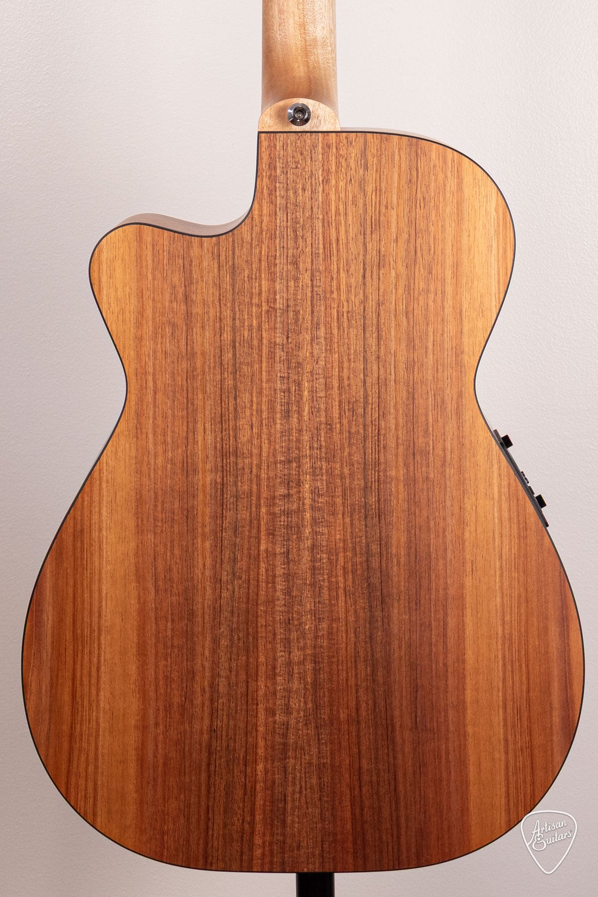 Maton Guitars All-Blackwood EBW-808C Cutaway - 17023