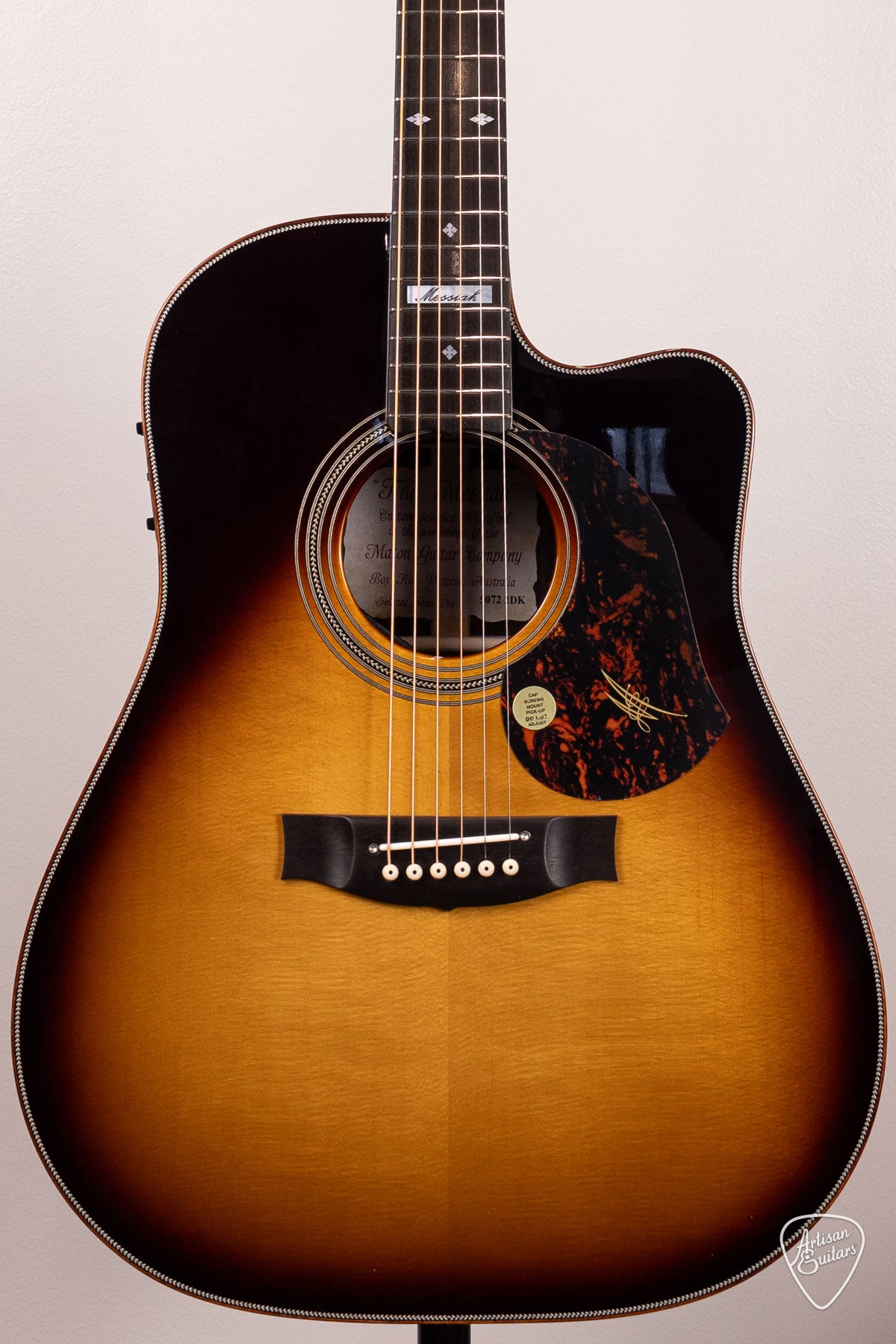 Maton Guitars EM100C Messiah Dreadnought Cutaway - 16877