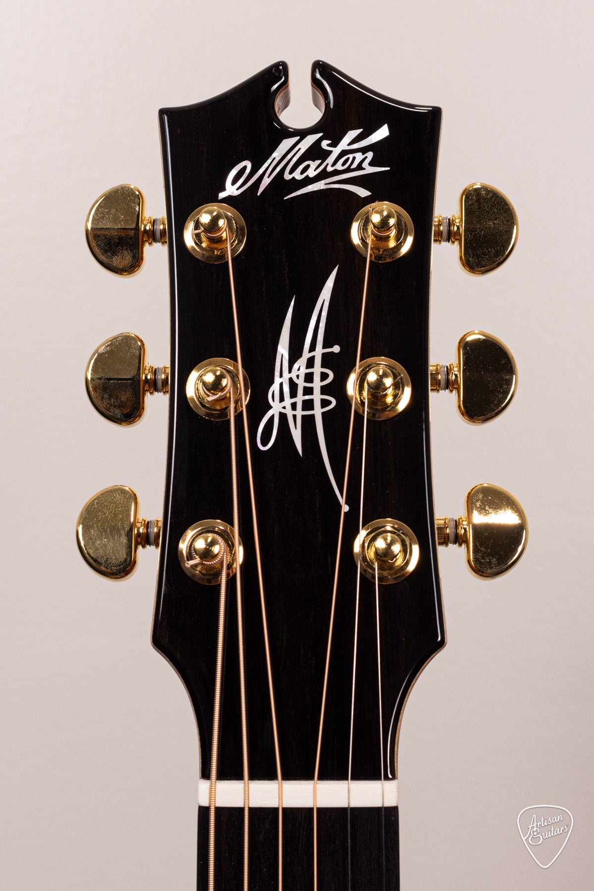 Maton Guitars EM100C Messiah Dreadnought Cutaway - 16968