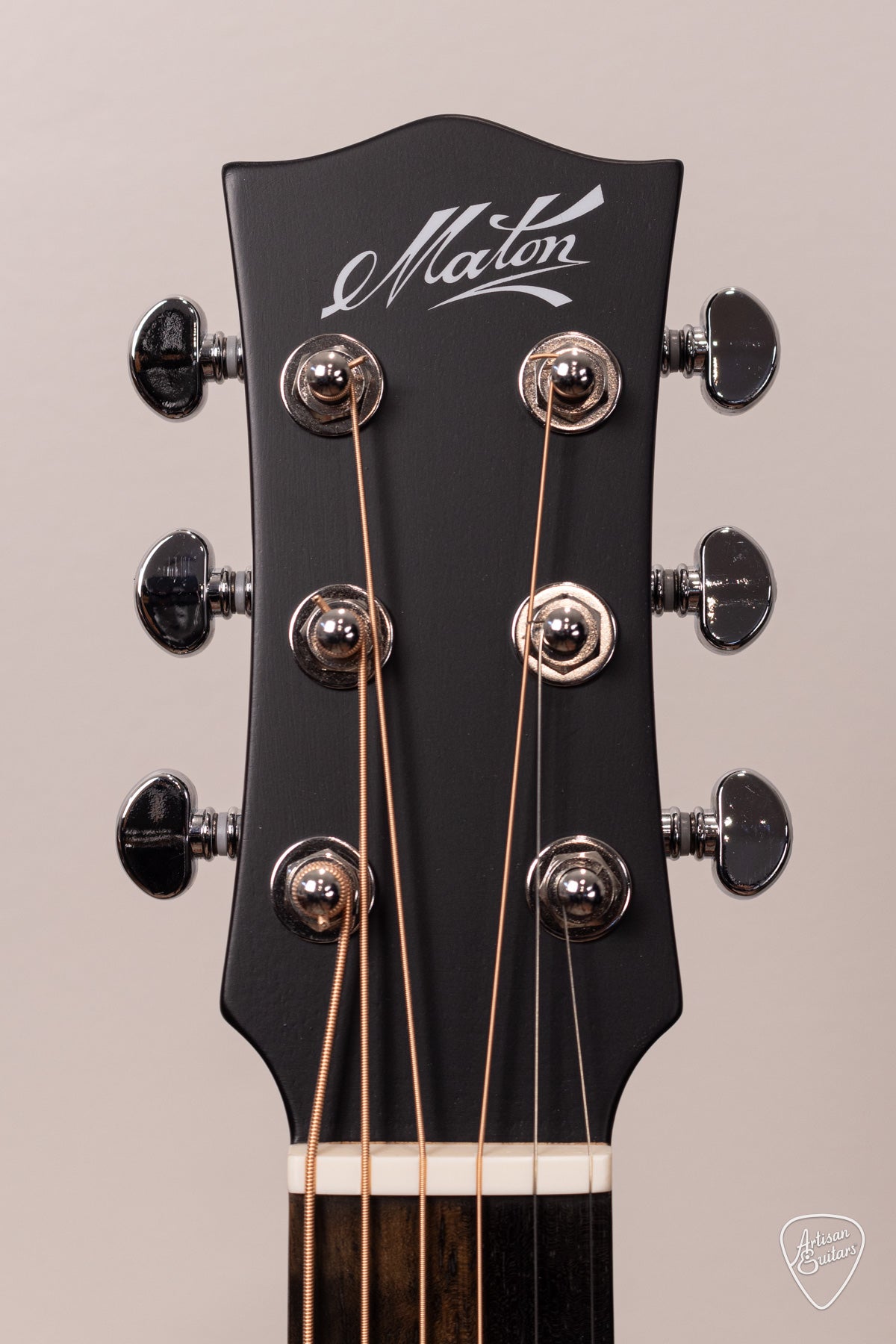 Maton Guitars Ghost Black EM6 Mini - 16903