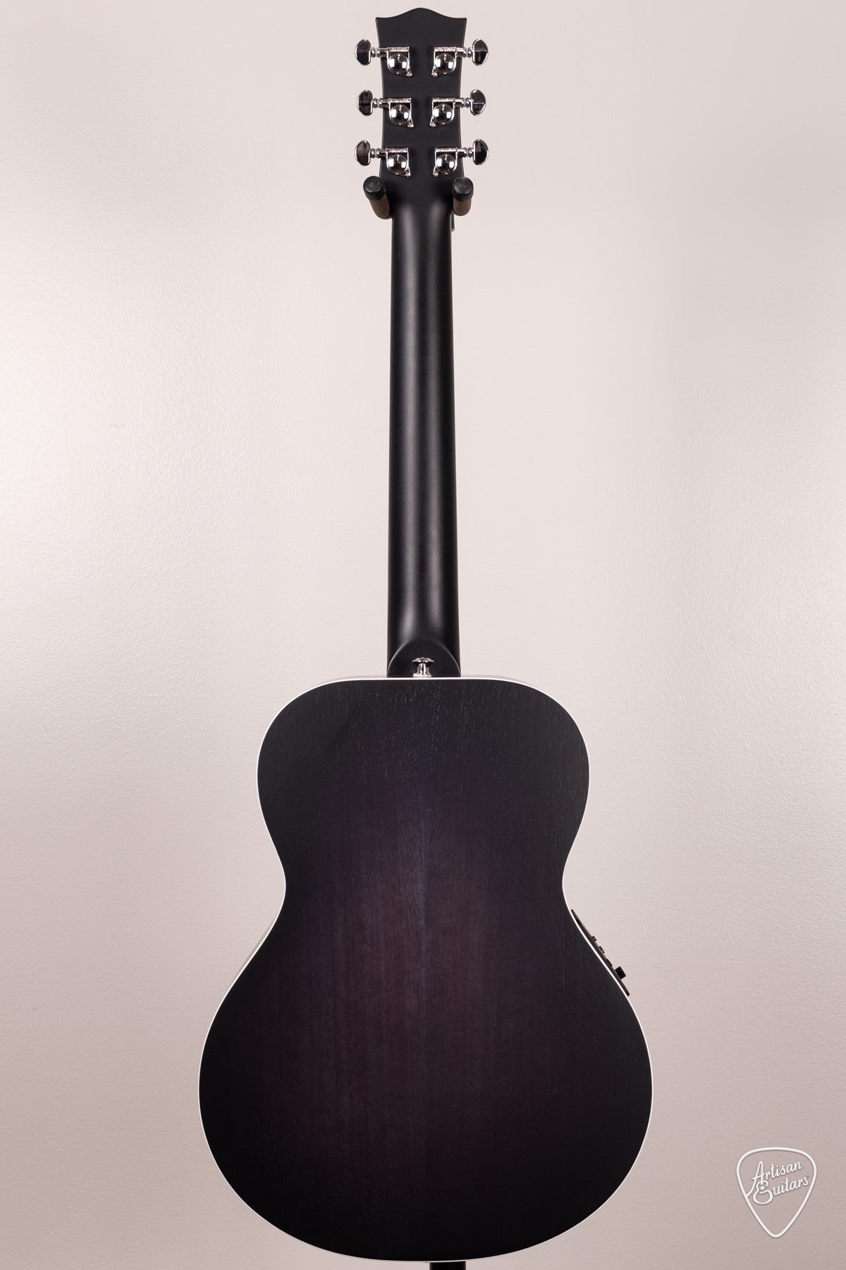 Maton Guitars Ghost Black EM6 Mini - 16905