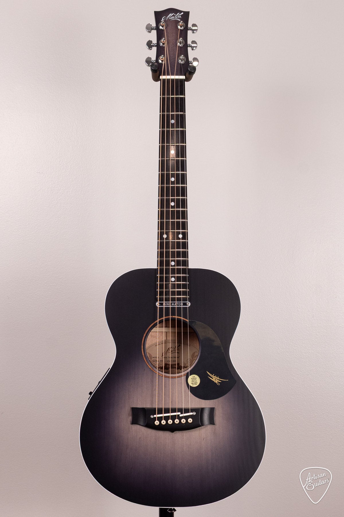 Maton Guitars Ghost Black EM6 Mini - 17033