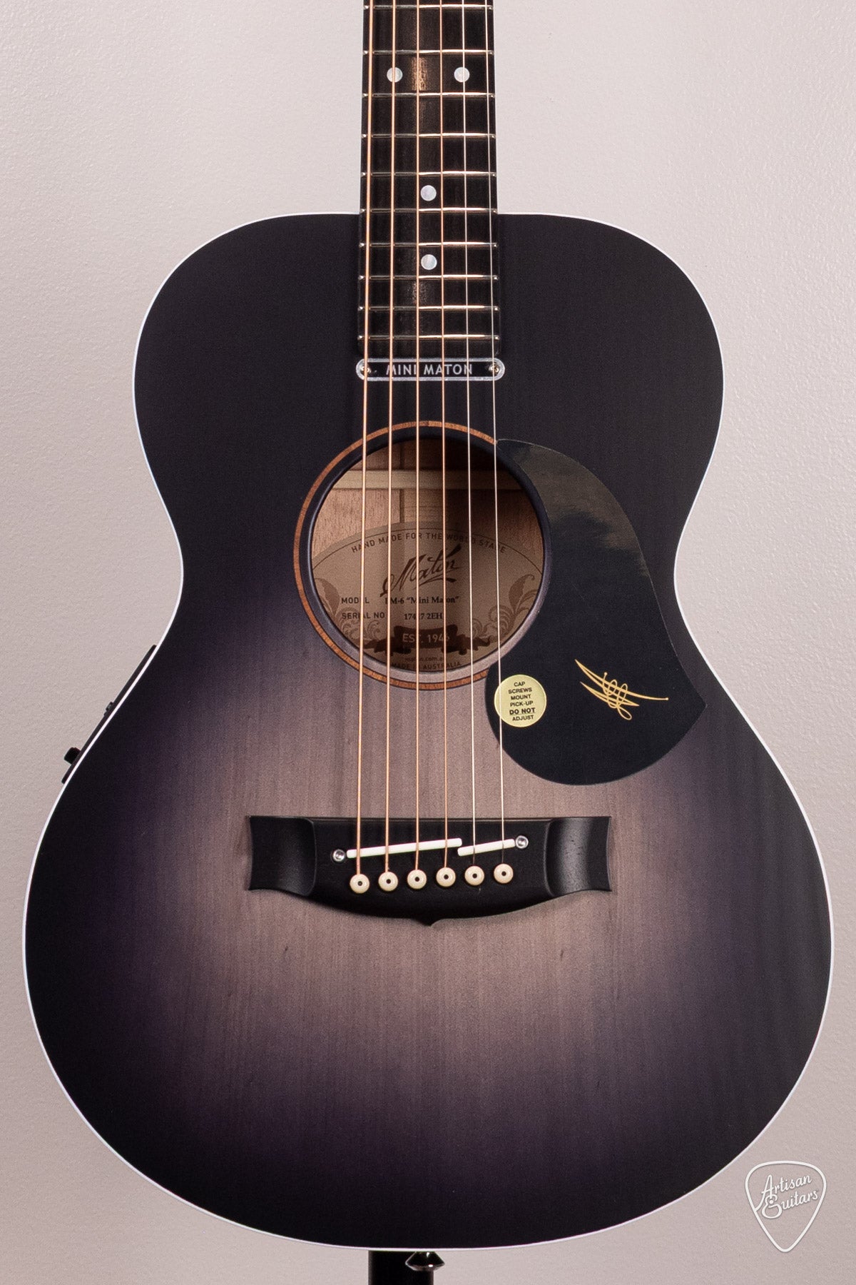 Maton Guitars Ghost Black EM6 Mini - 17033