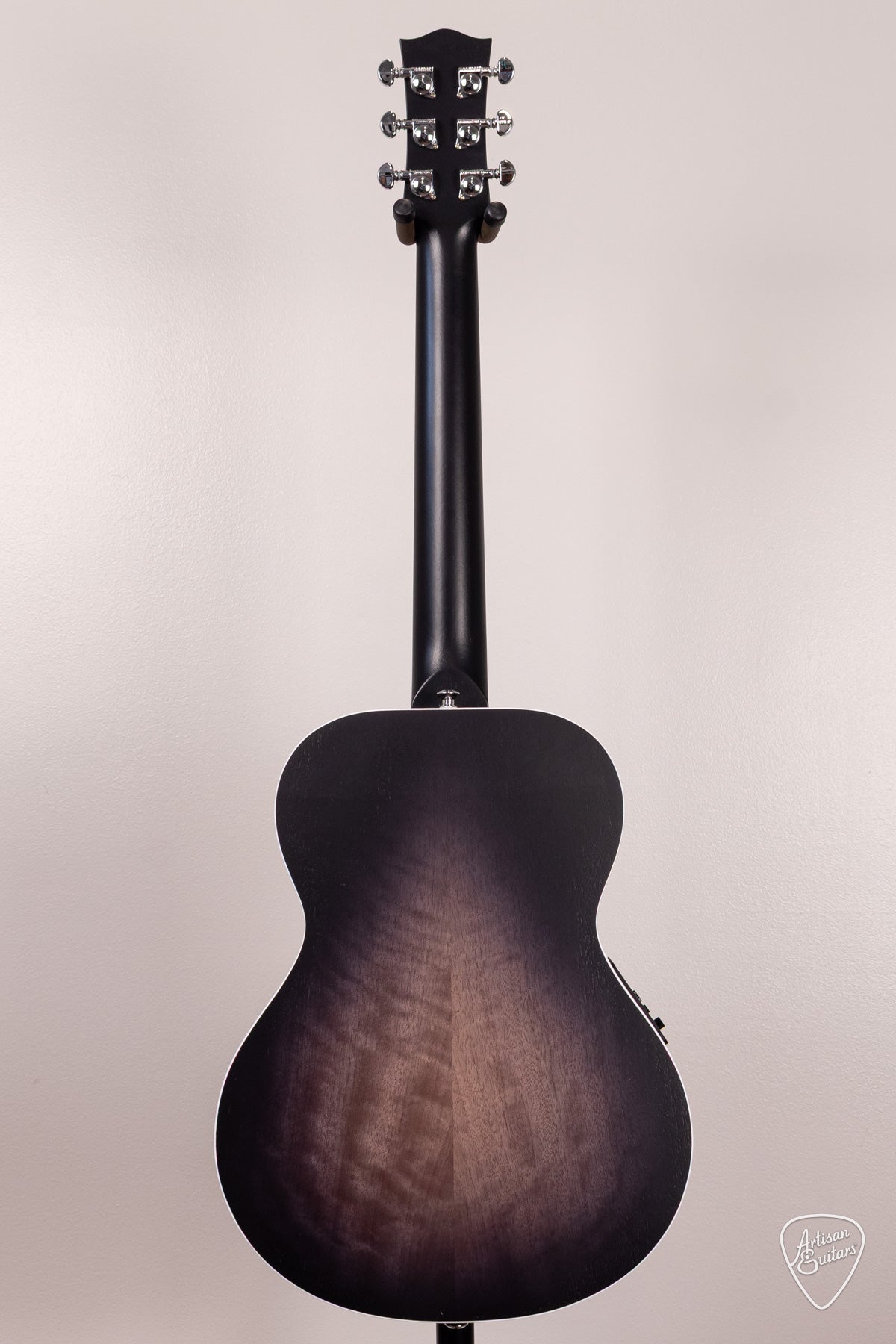 Maton Guitars Ghost Black EM6 Mini - 17033