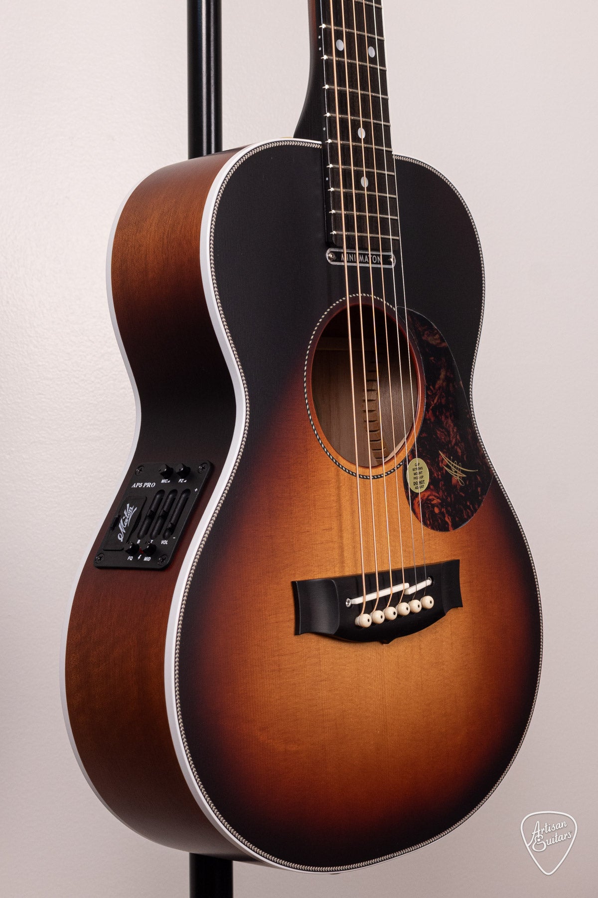 Maton Guitars Troubadour EMTB Mini - 16954