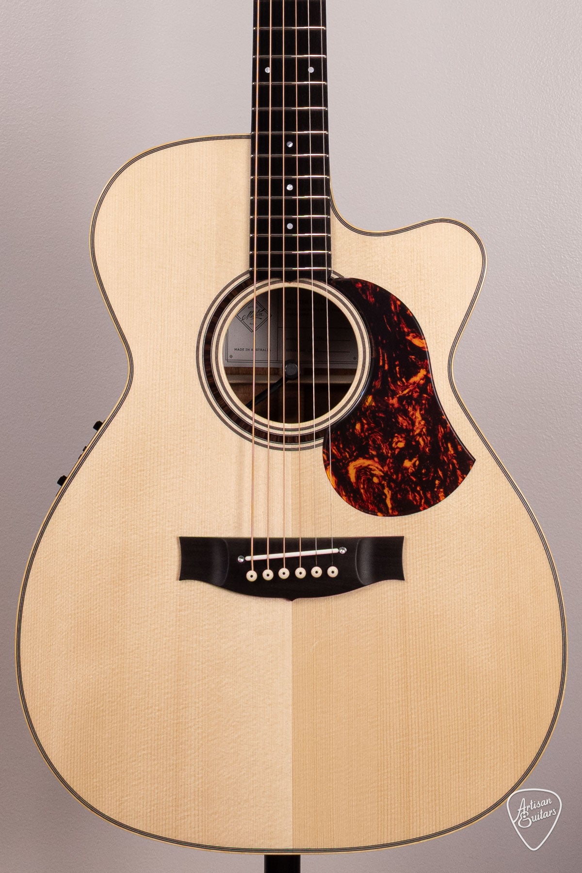 Maton MASTER BUILT L.E. May Traditional Cutaway - 17027