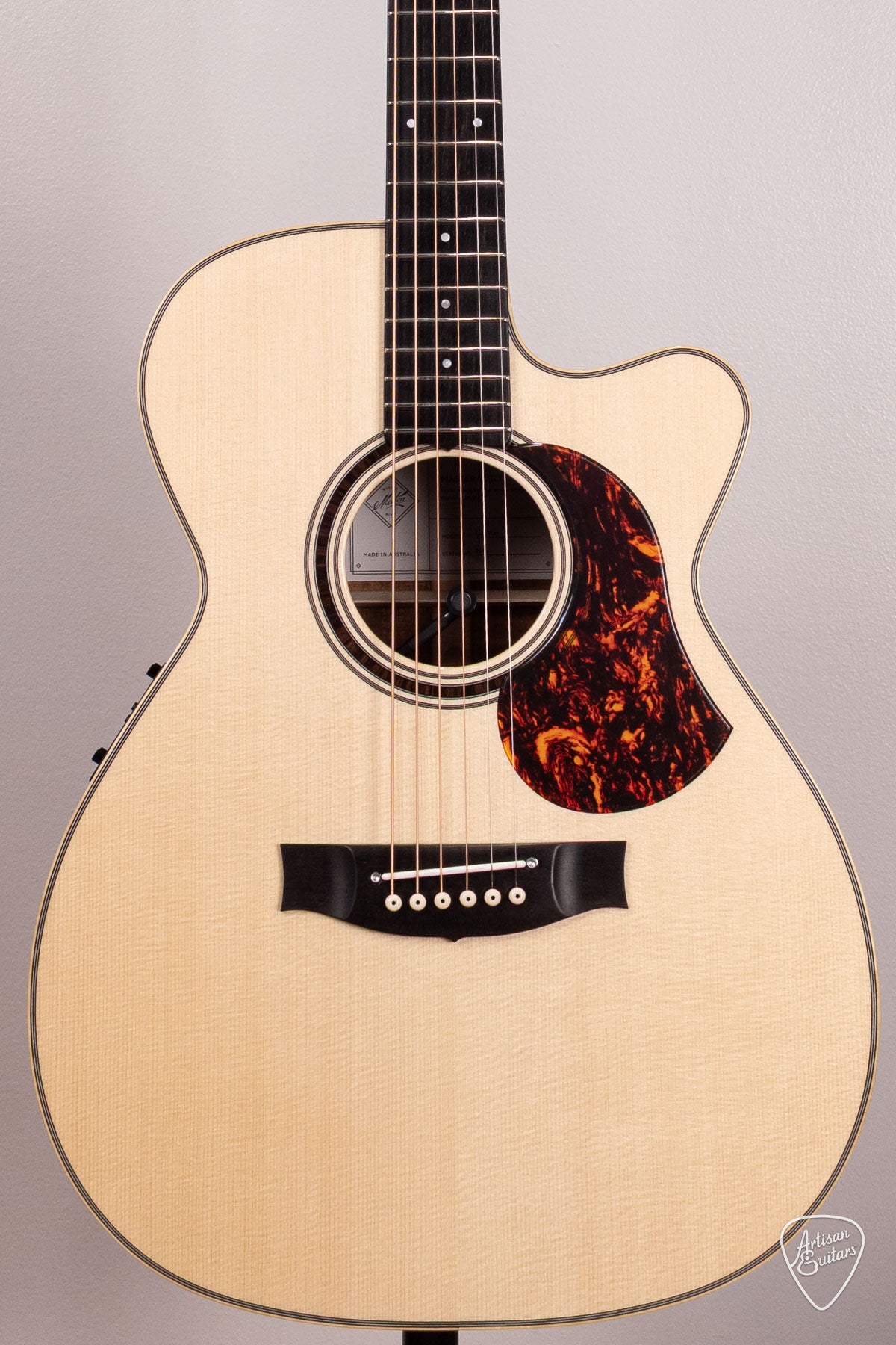Maton MASTER BUILT L.E. May Traditional Cutaway - 17028