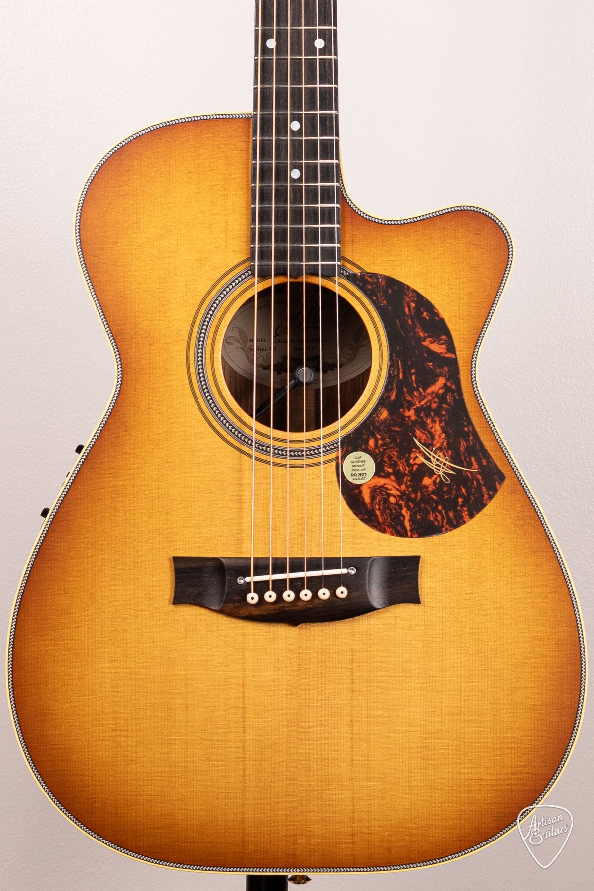Maton Guitars EBG-808C Nashville Cutaway - 16596