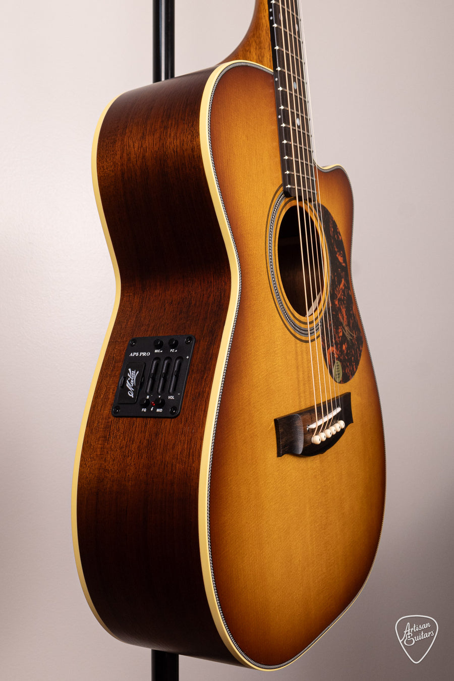 Maton Guitars EBG-808C Nashville Cutaway - 16733