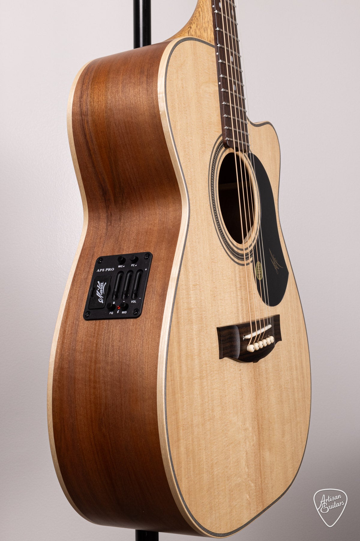 Maton Guitars 808C Joe Robinson Signature Cutaway - 16581