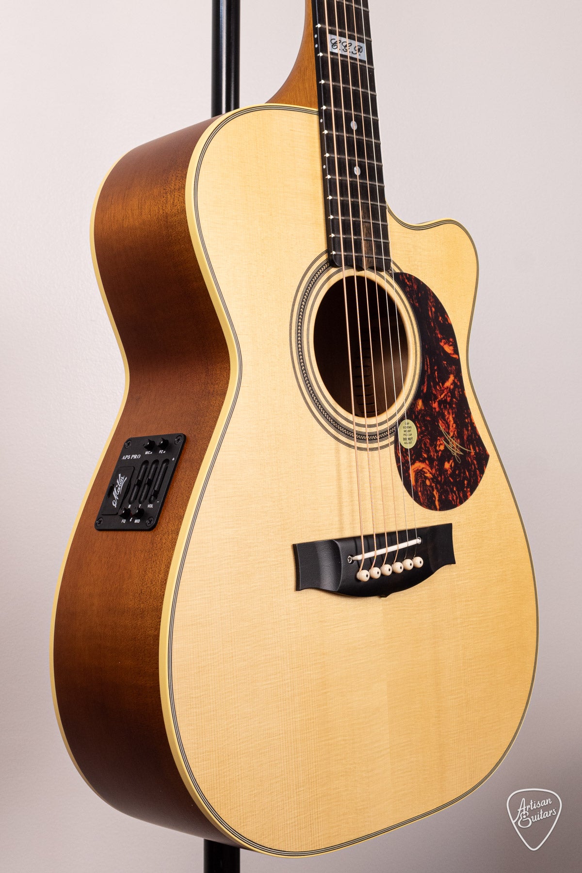 Maton Guitars EBG-808-TEC Tommy Emmanuel Cutaway - 16869