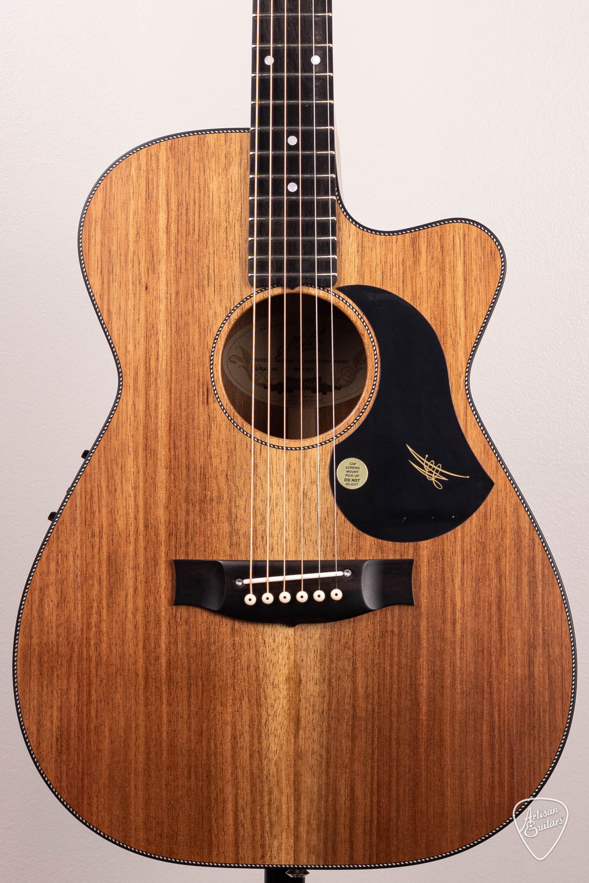 Maton Guitars All-Blackwood EBW-808C Cutaway - 16653