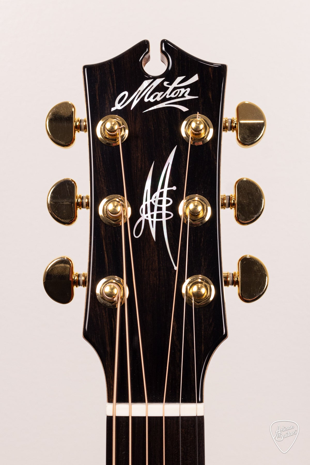 Maton Guitars EM100C-808 Messiah Cutaway - 16806
