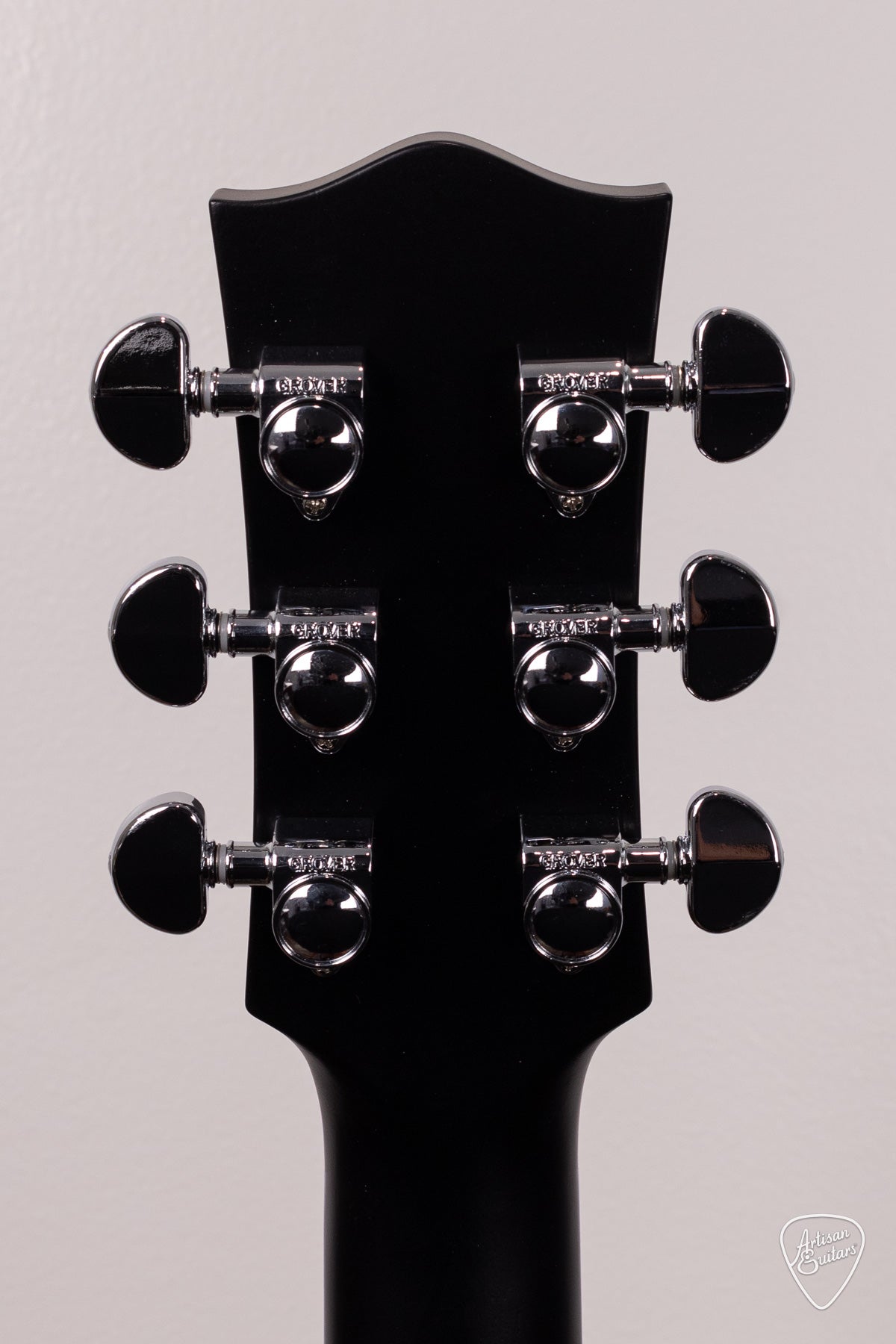 Maton Guitars Solid Road Series SRS-70C Dreadnought - 16637