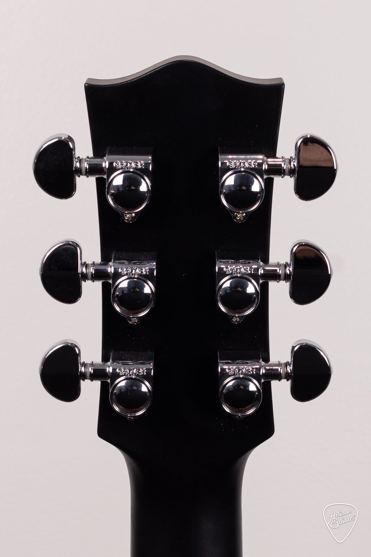 Maton Guitars Solid Road Series SRS-70C Dreadnought - 16638