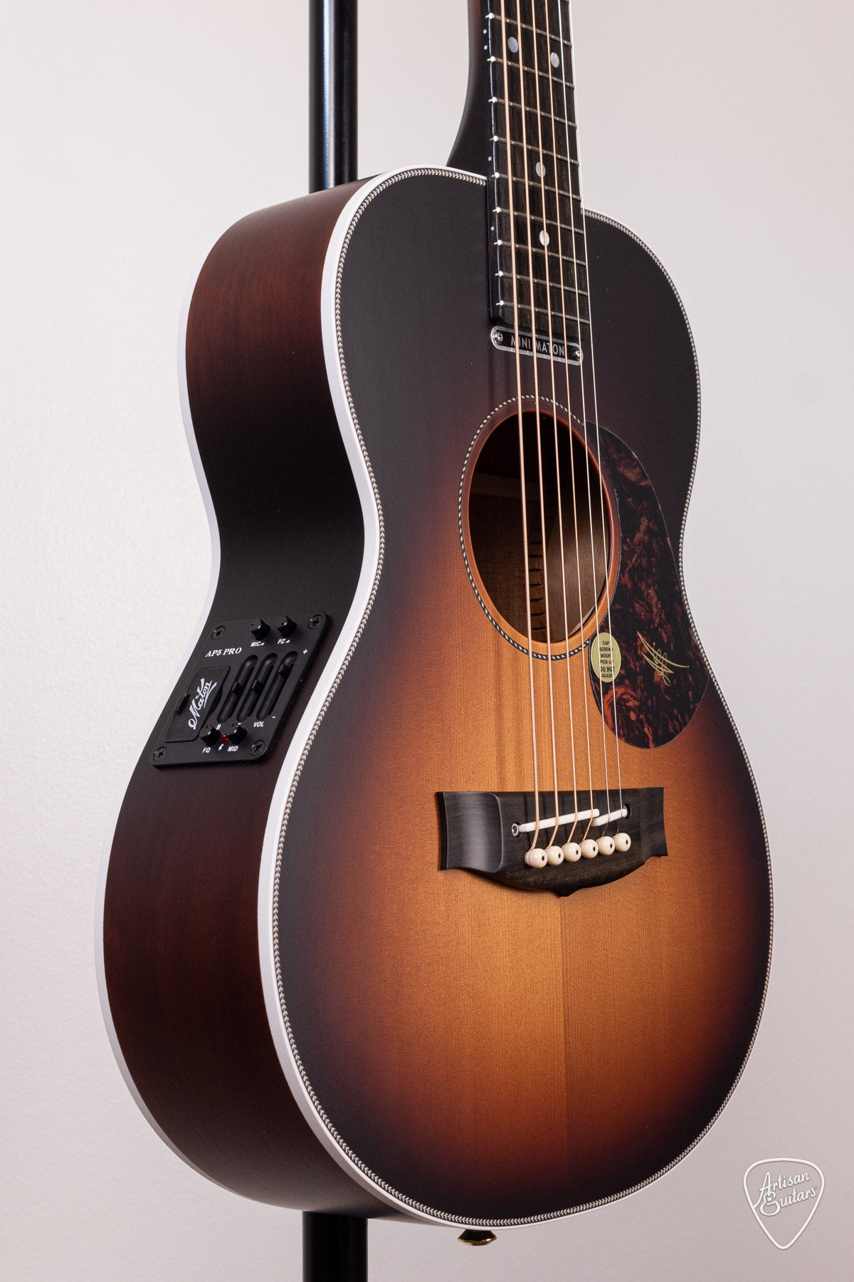 Maton Guitars Troubadour EMTB Mini - 16868
