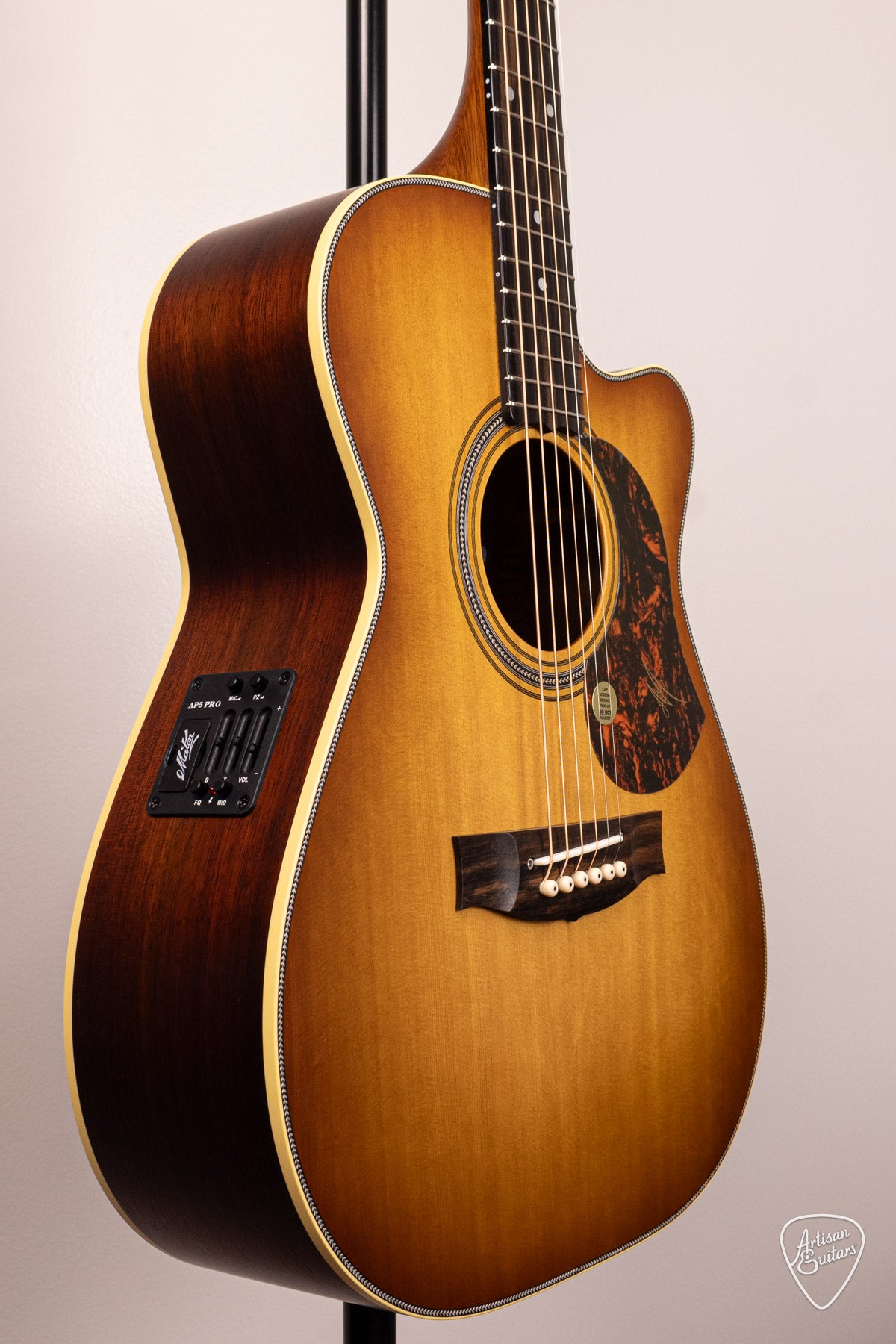 Maton Guitars EBG-808C Nashville Cutaway - 16612