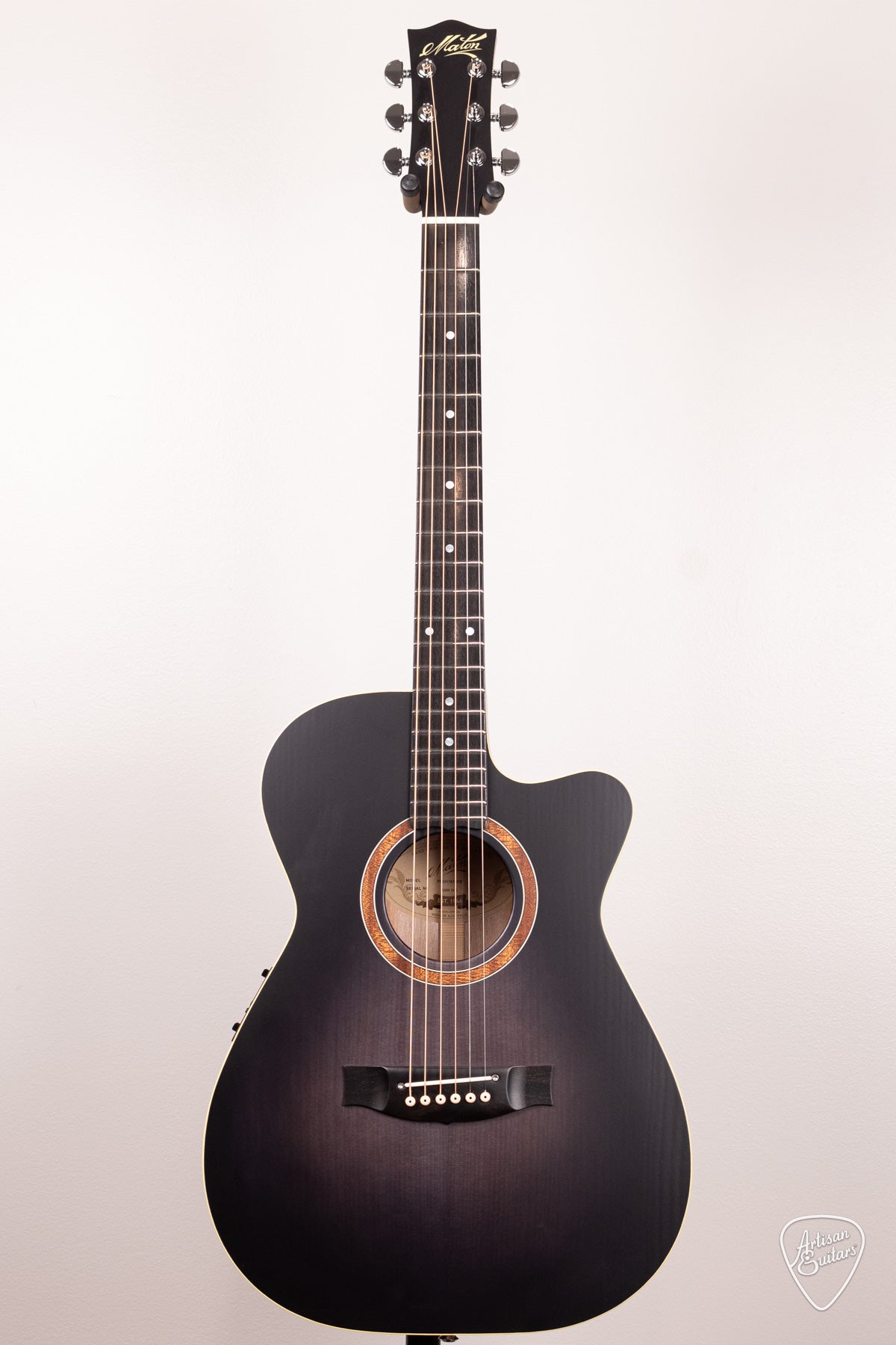 Maton Guitars EBG-808C Performer - 16790
