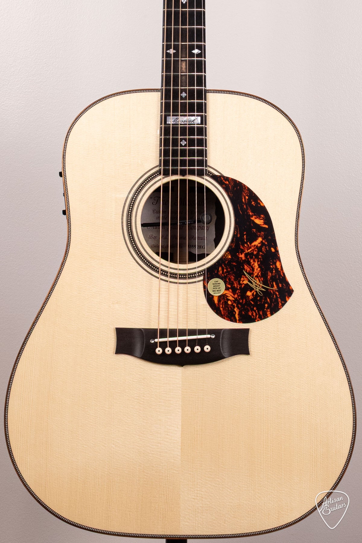 Maton Guitars EM100 Messiah Dreadnought - 16990