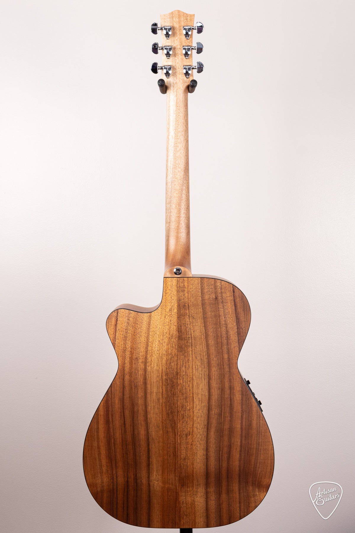 Maton Guitars Solid Road Series SRS-808C - 16879