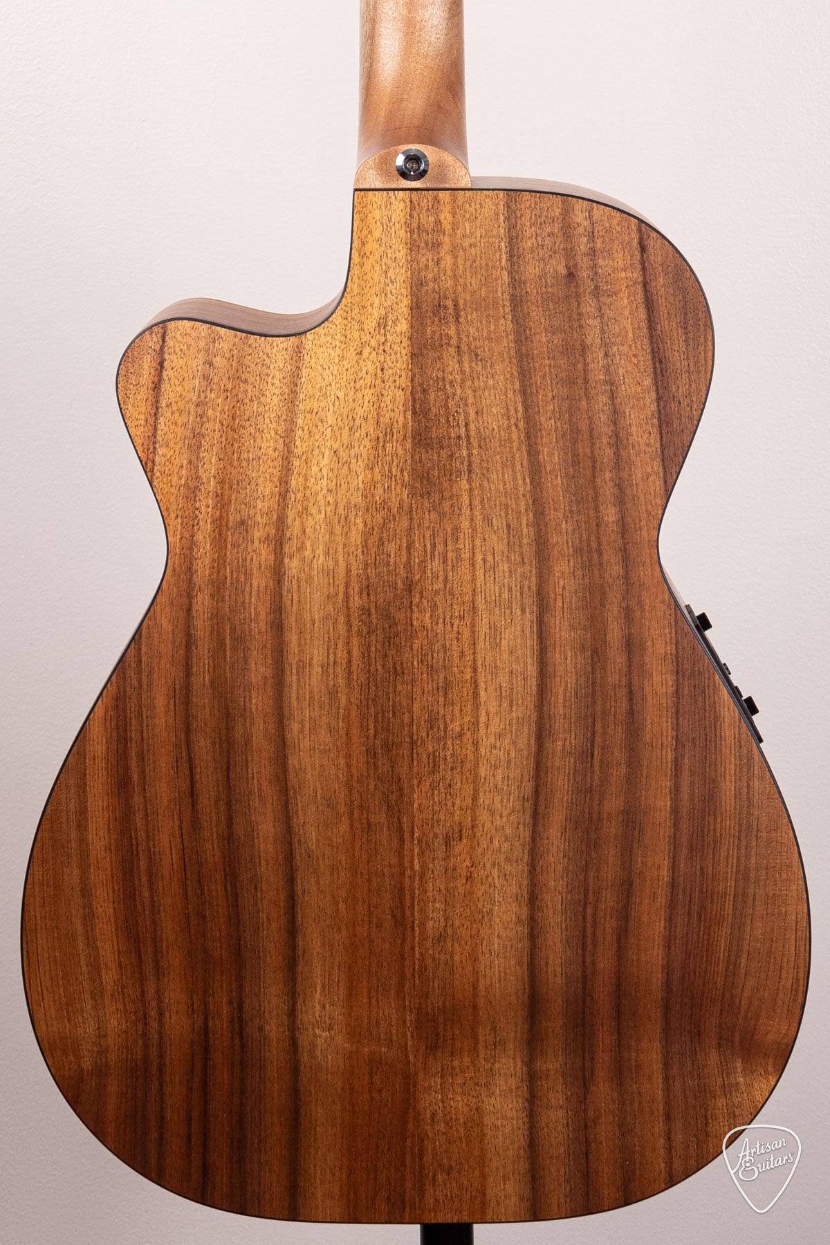 Maton Guitars Solid Road Series SRS-808C - 16879