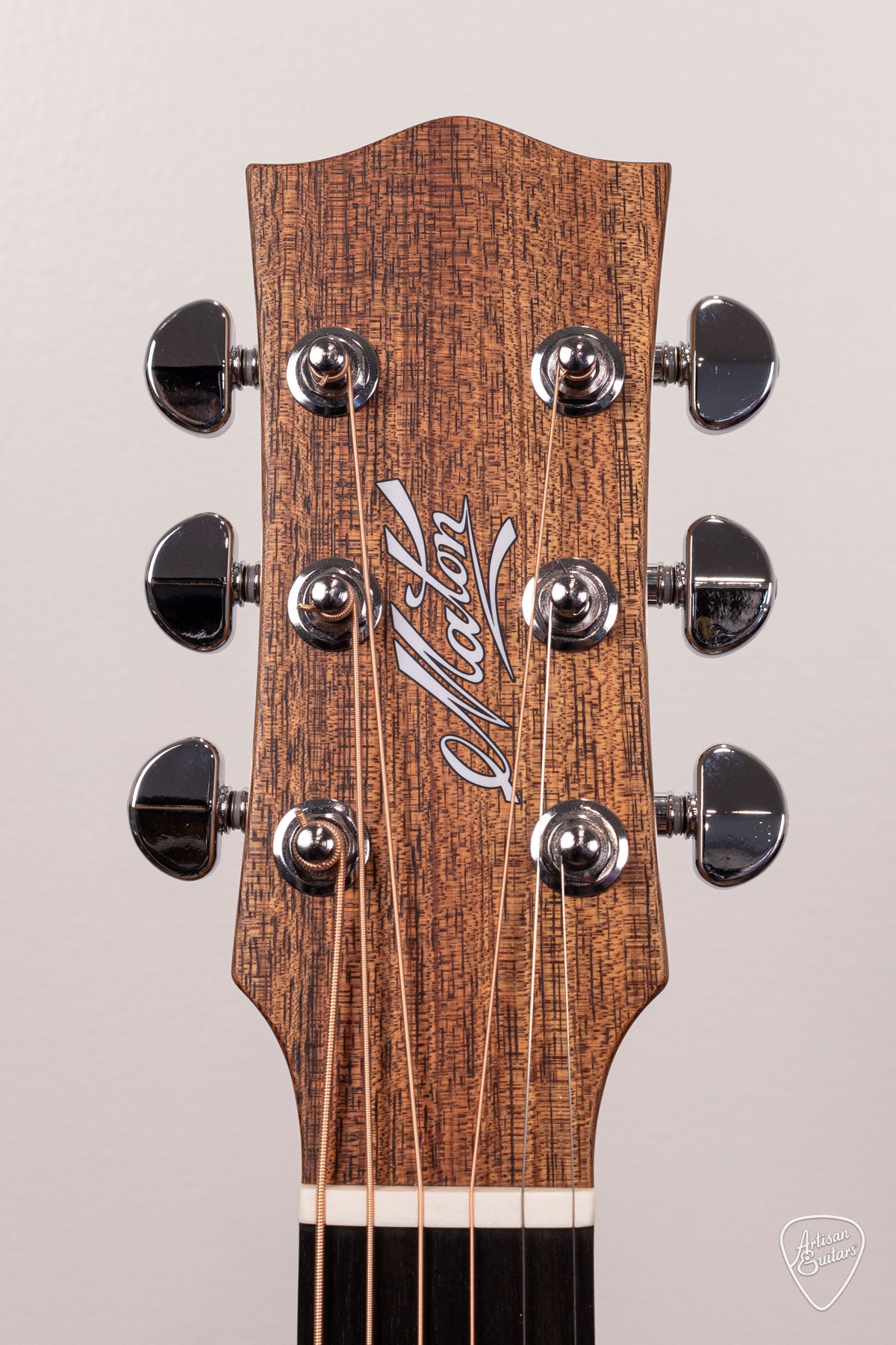 Maton Guitars Solid Road Series SRS-808C - 16875