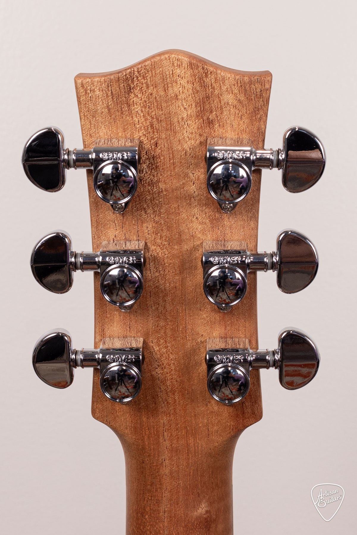 Maton Guitars Solid Road Series SRS-808C - 16875