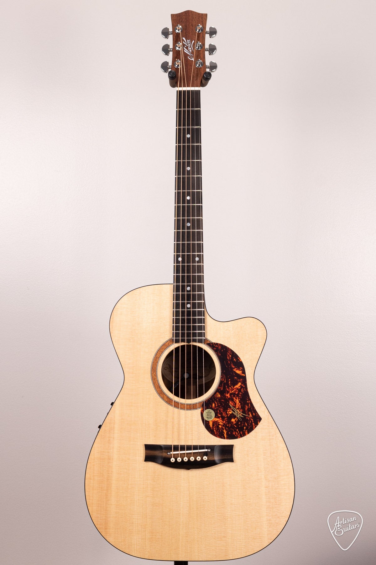 Maton Guitars Solid Road Series SRS-808C - 16875