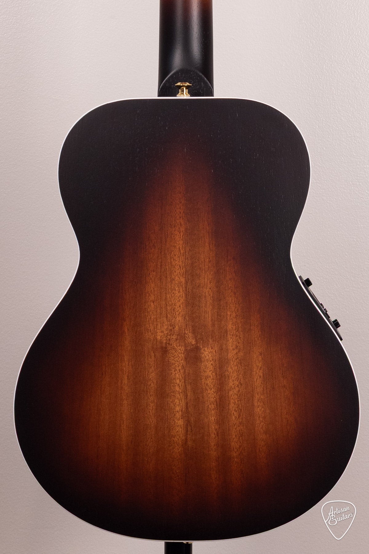 Maton Guitars Troubadour EMTB Mini - 17009