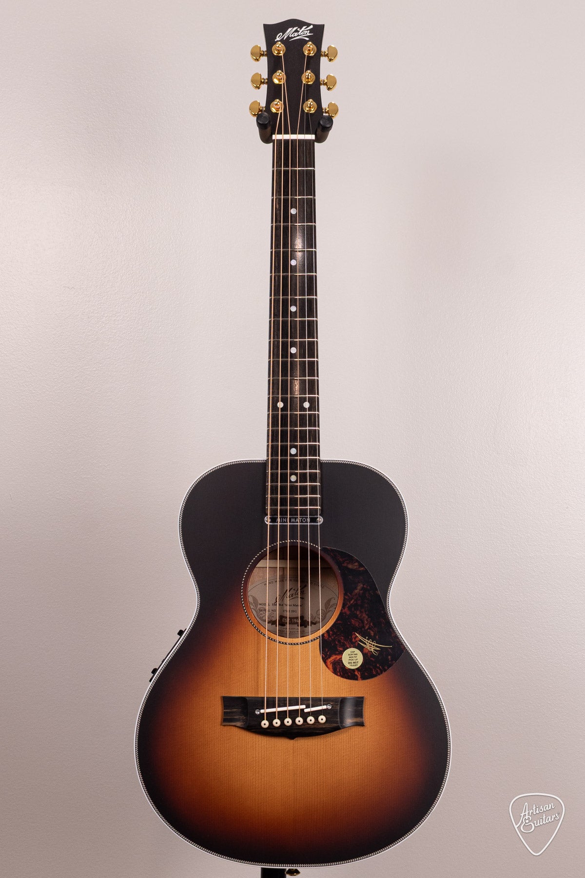 Maton Guitars Troubadour EMTB Mini - 17010