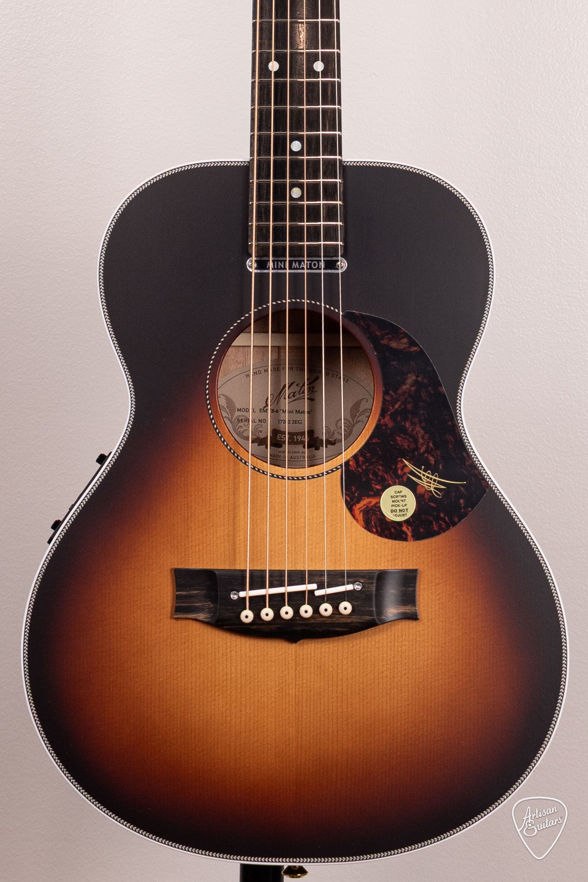 Maton Guitars Troubadour EMTB Mini - 17010
