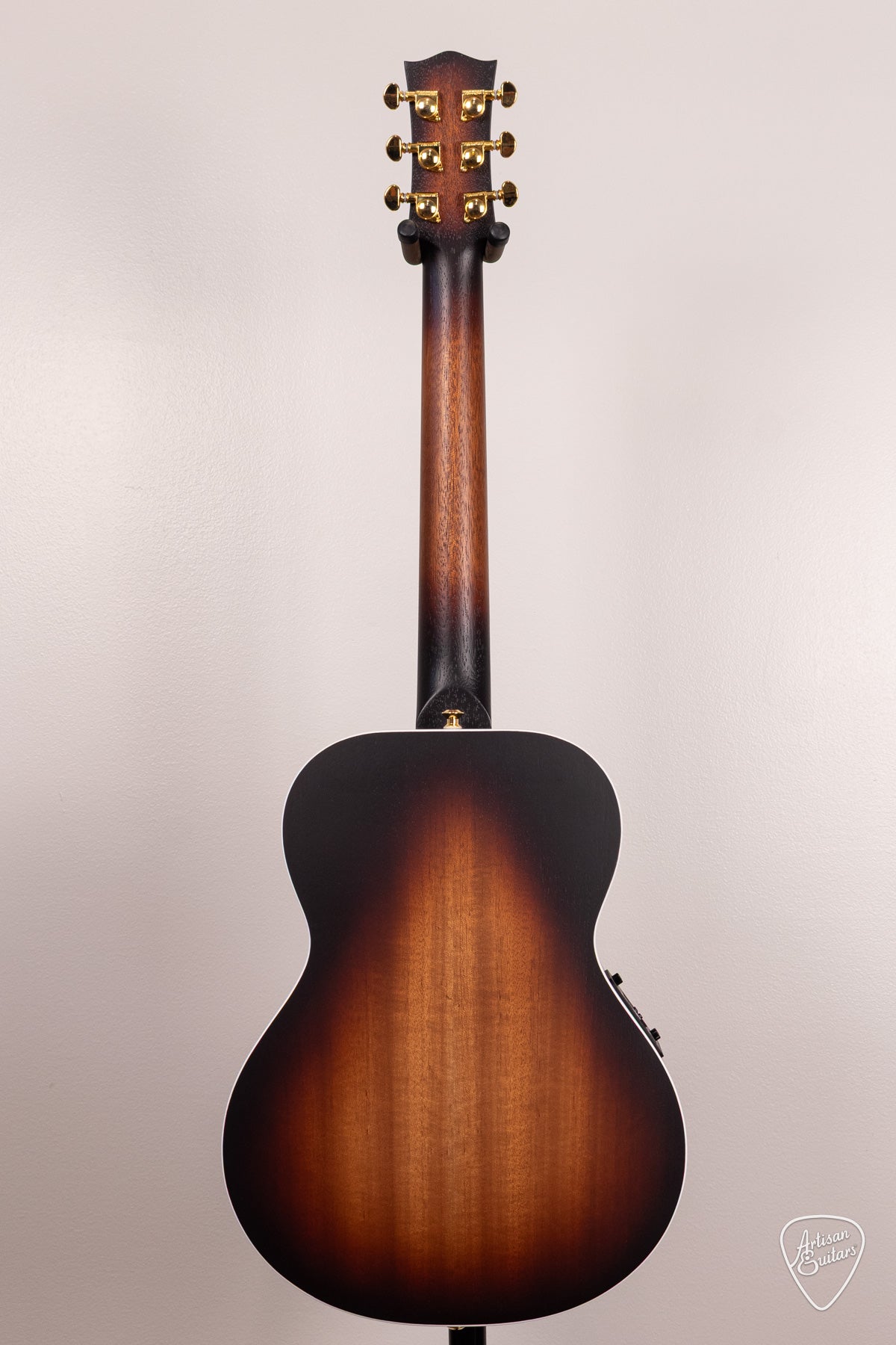 Maton Guitars Troubadour EMTB Mini - 17010