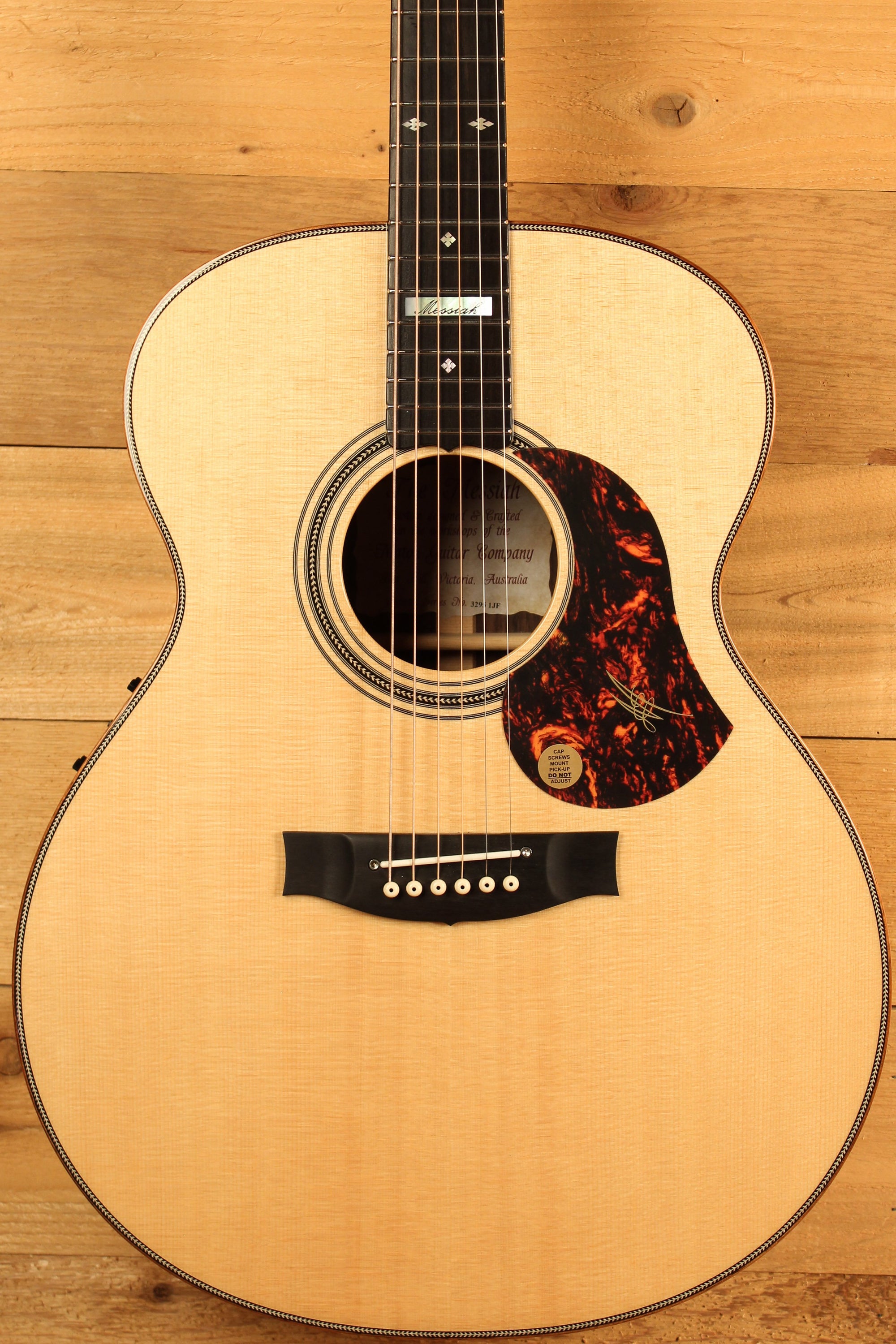 Maton EM100J Jumbo Messiah with Sitka and Indian Rosewood ID-13611 - Artisan Guitars