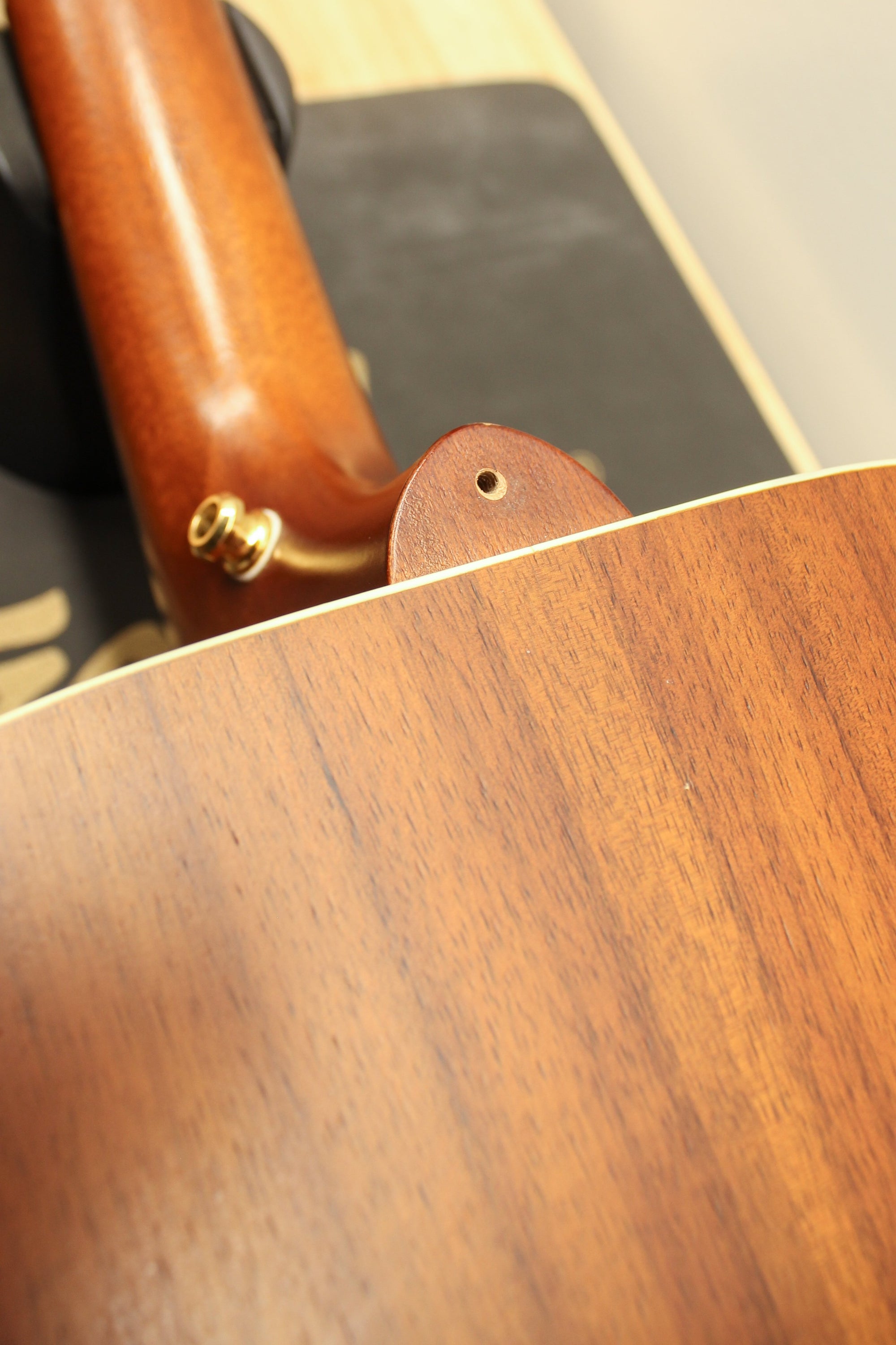 Maton EBG808 Nashville Series Sitka Spruce and Australian Blackwood Pre-Owned 2017 ID-13750 - Artisan Guitars