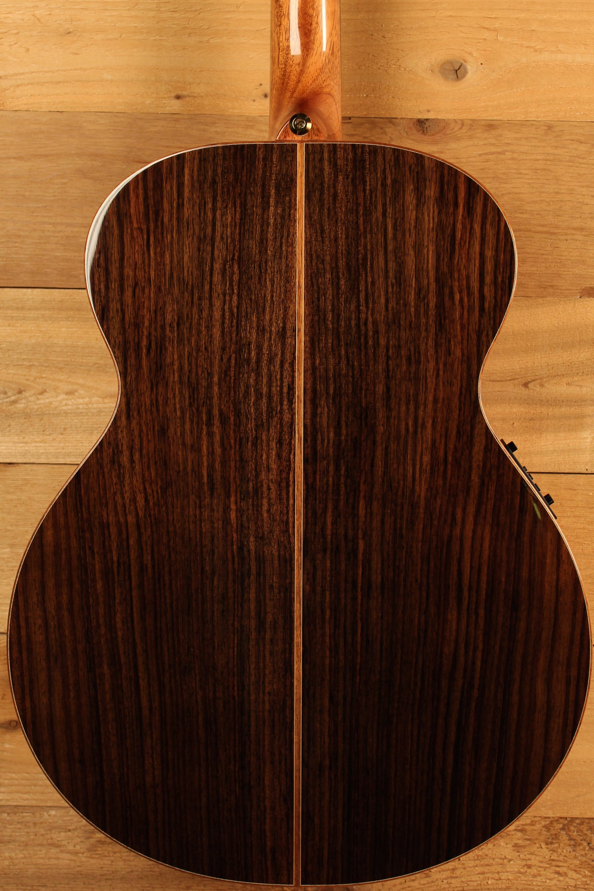 Maton EM100J Jumbo Messiah with Sitka and Indian Rosewood ID-13611 - Artisan Guitars