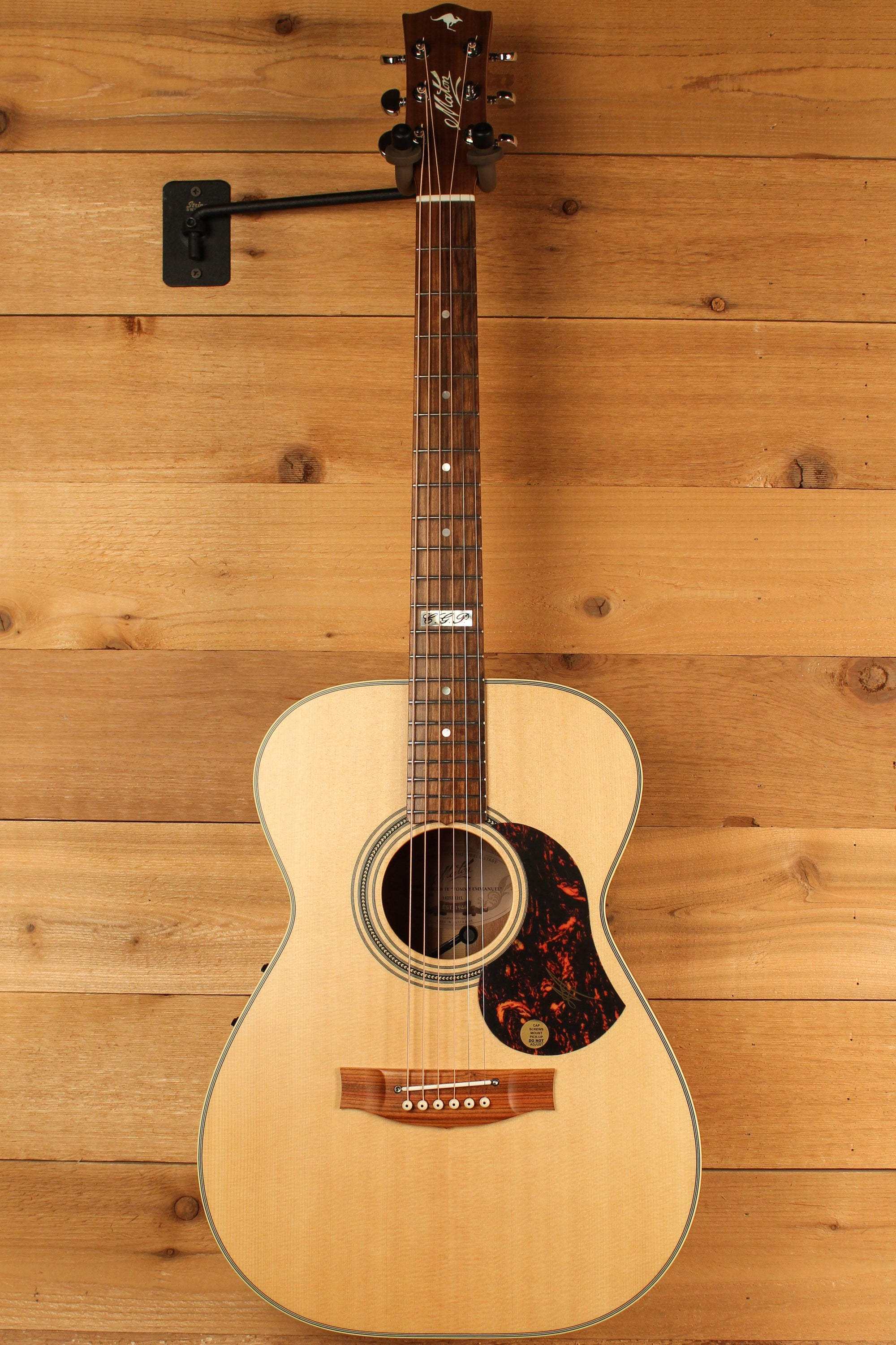 Maton EBG 808 TE Tommy Emmanuel Signature Guitar ID-13023 - Artisan Guitars