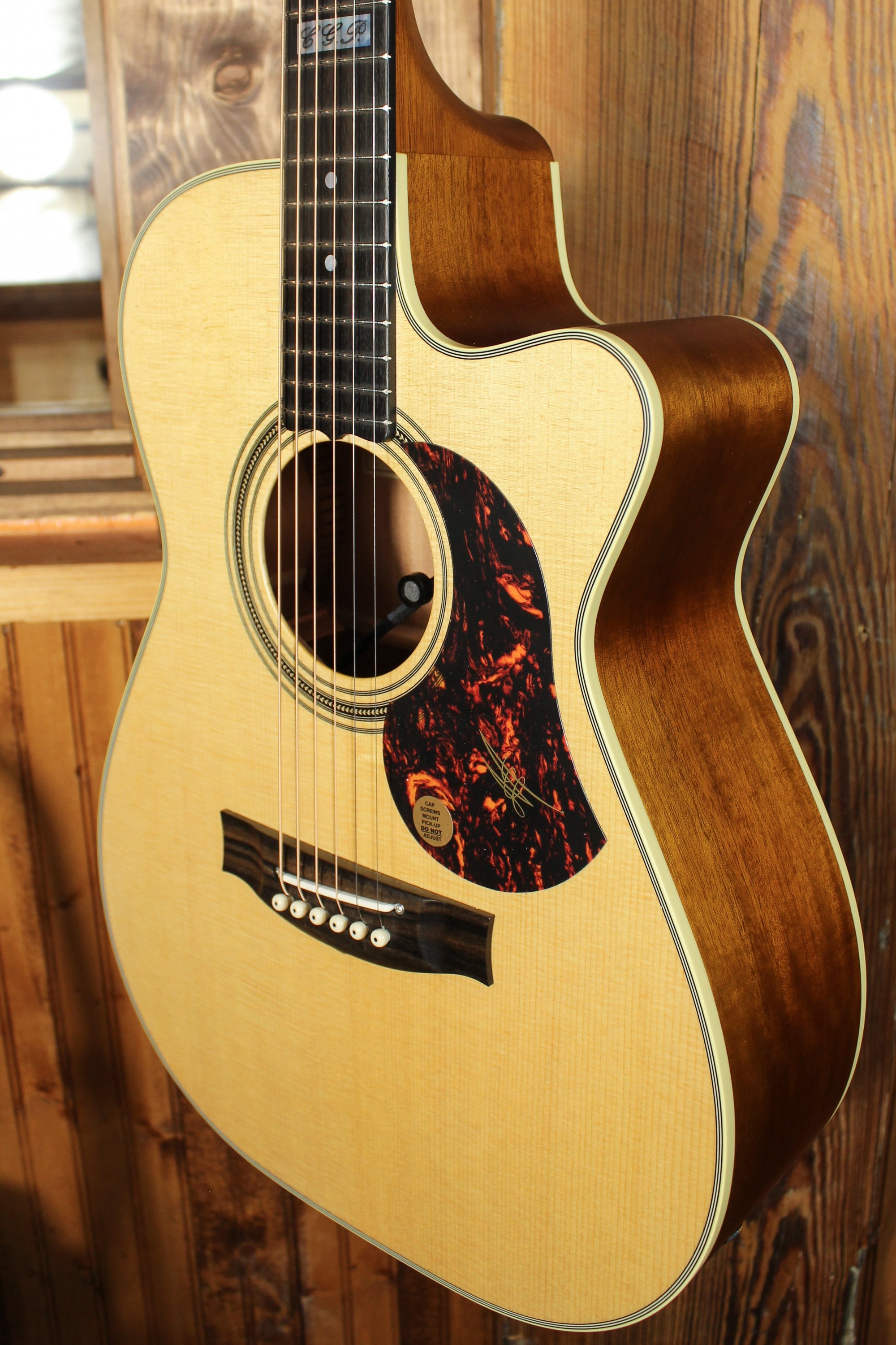 Maton EBG 808C TE Tommy Emmanuel Signature Guitar Cutaway ID-13788 - Artisan Guitars