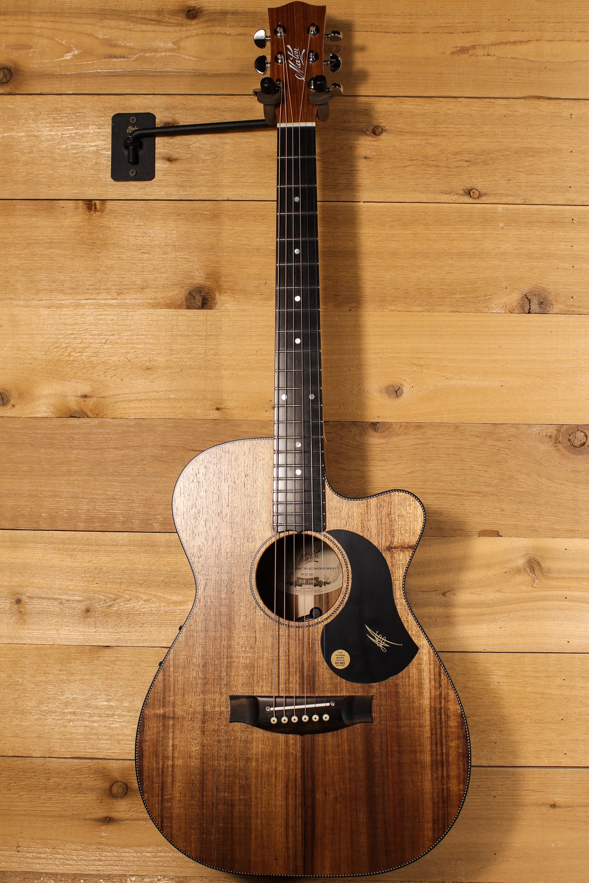 Maton EBW808 Cutaway Guitar w/ Blackwood Top, Back & Sides w/ AP5 Pro Pickup System ID-13696 - Artisan Guitars