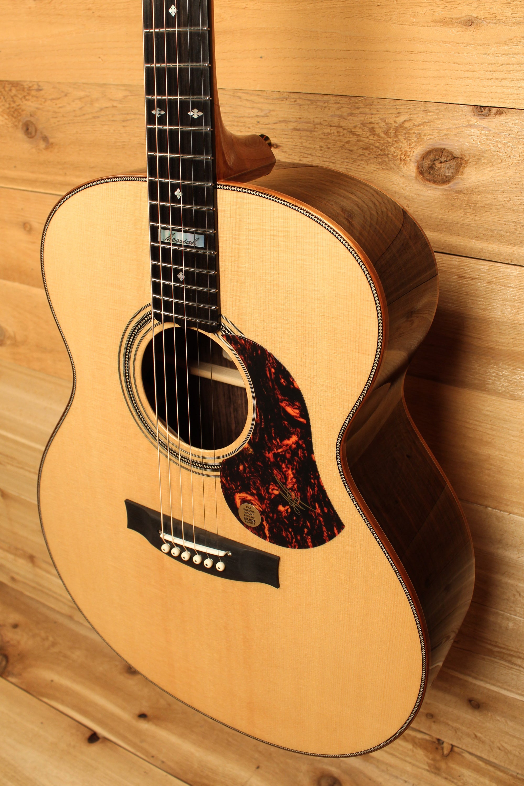 Maton EM100J Jumbo Messiah with Sitka and Indian Rosewood ID-13611 - Artisan Guitars