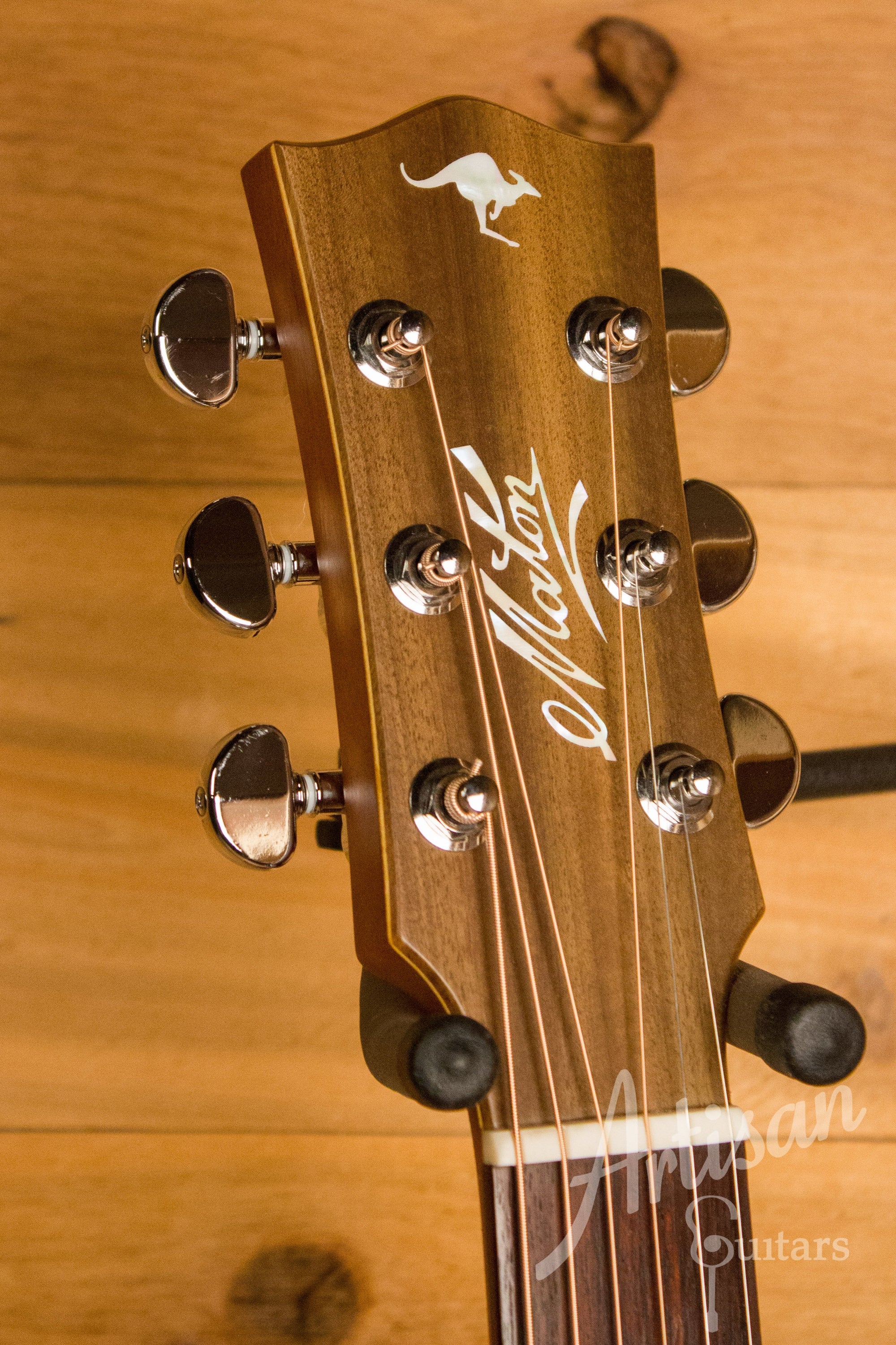 Maton EBG 808C TE Tommy Emmanuel Signature Guitar Cutaway ID-11269 - Artisan Guitars