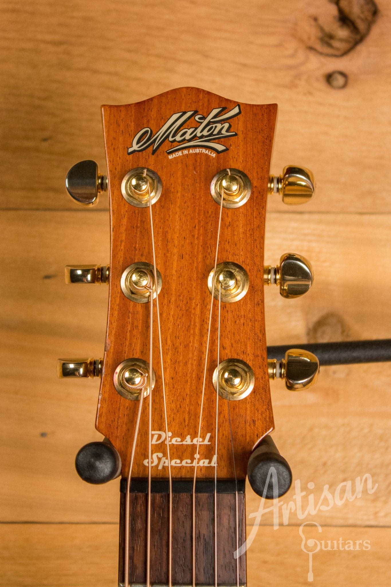 Maton EMD6 Mini Maton Diesel Sitka with Blackwood and Vintage Amber Sunburst Pre-Owned 2012 ID-10754 - Artisan Guitars