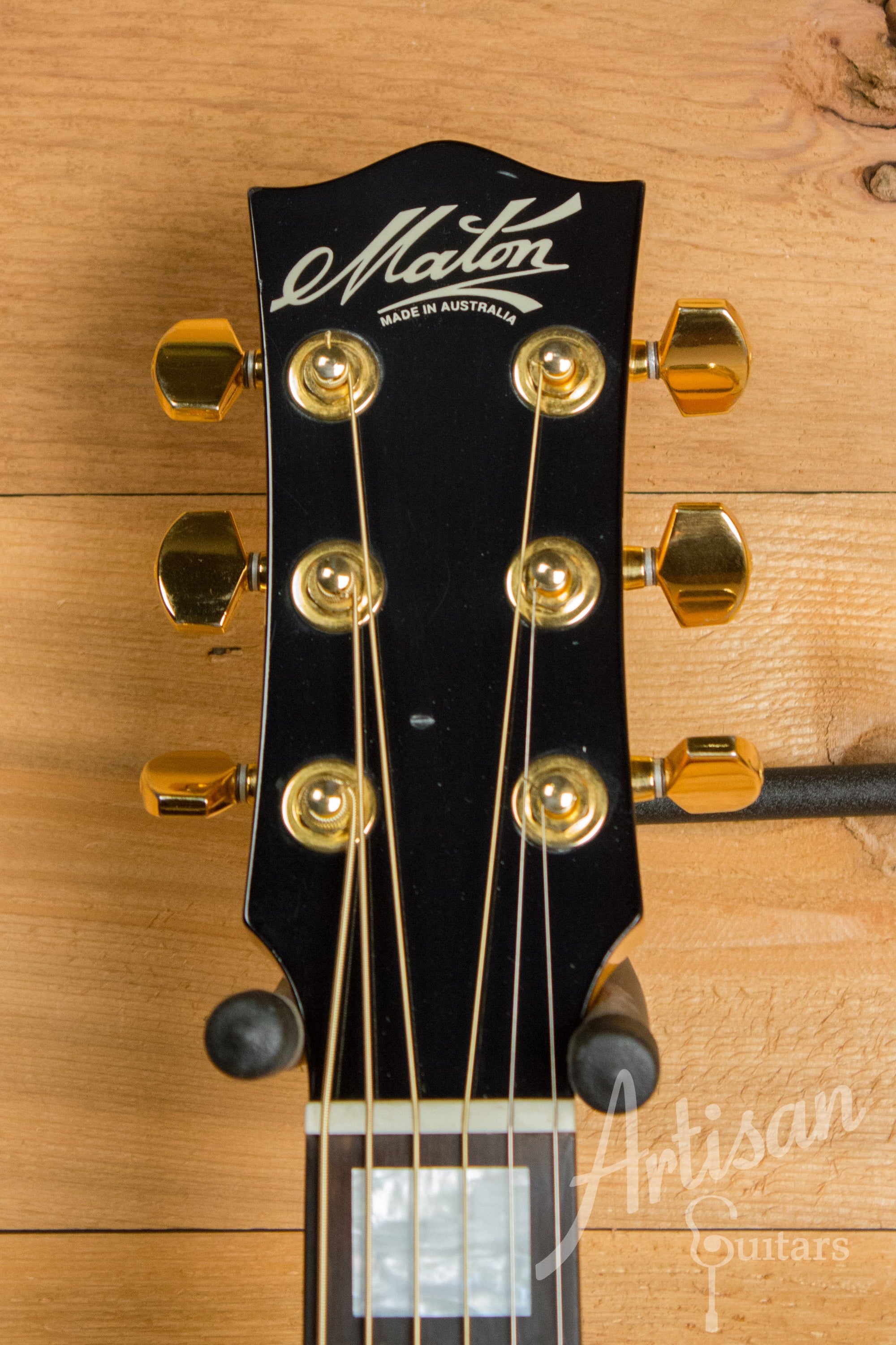 Maton ECJ85 Custom Jumbo Guitar with Sitka Spruce and Rock Maple Pre-Owned 2009 ID-11214 - Artisan Guitars