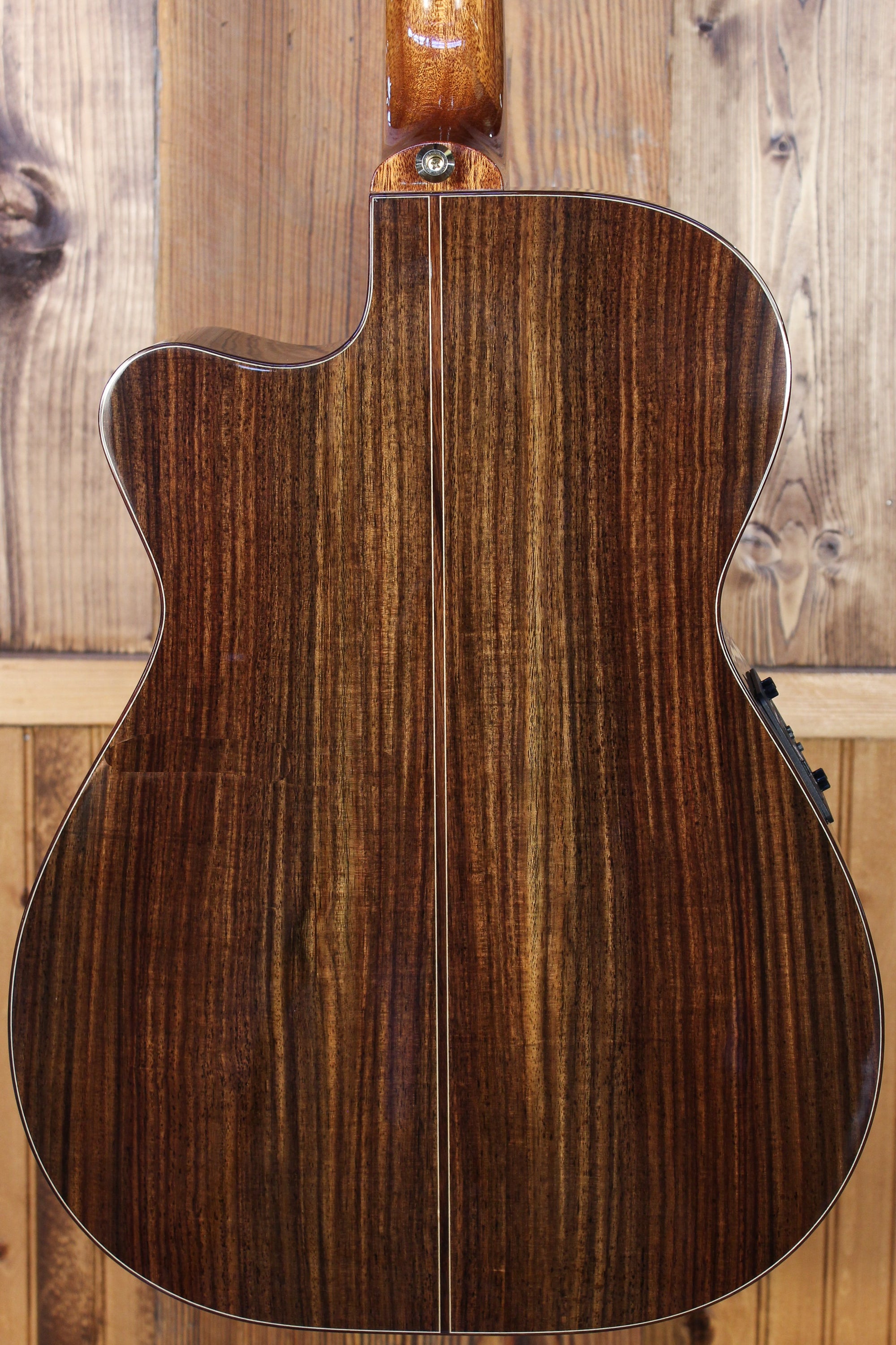 Maton EM100C 808 Messiah Series with Sitka & Rosewood w/ Cutaway Pre-Owned 2017 ID-13729 - Artisan Guitars