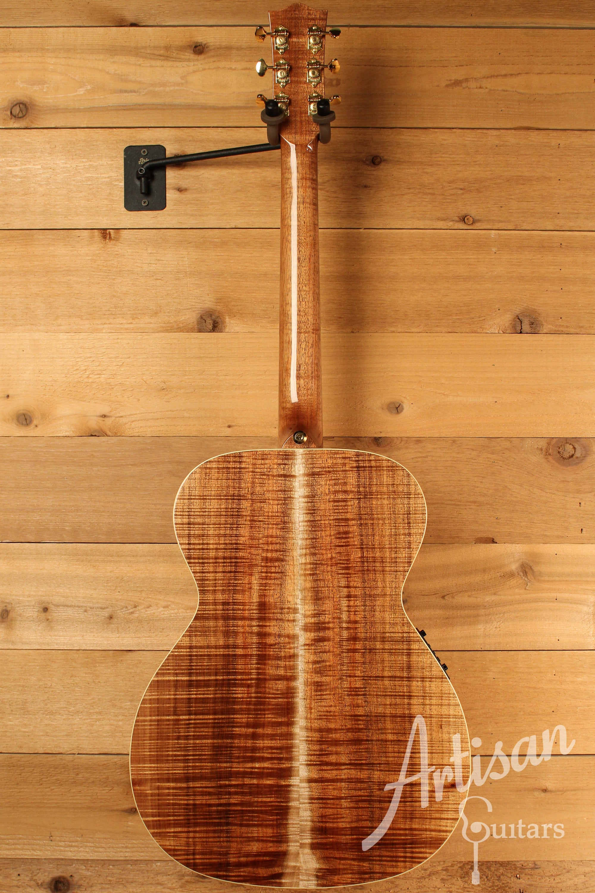 Maton Custom Shop Classic Blackwood Special Guitar with European Spruce & Figured Blackwood  ID-12820 - Artisan Guitars