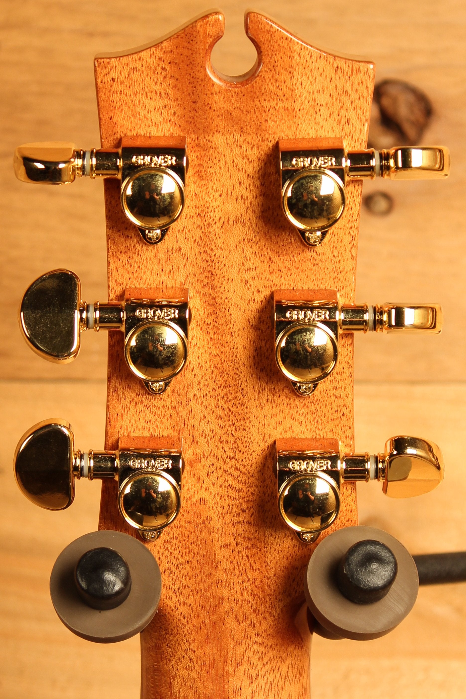 Maton EM100 808 Messiah Series with Sitka and Indian Rosewood ID-13435 - Artisan Guitars