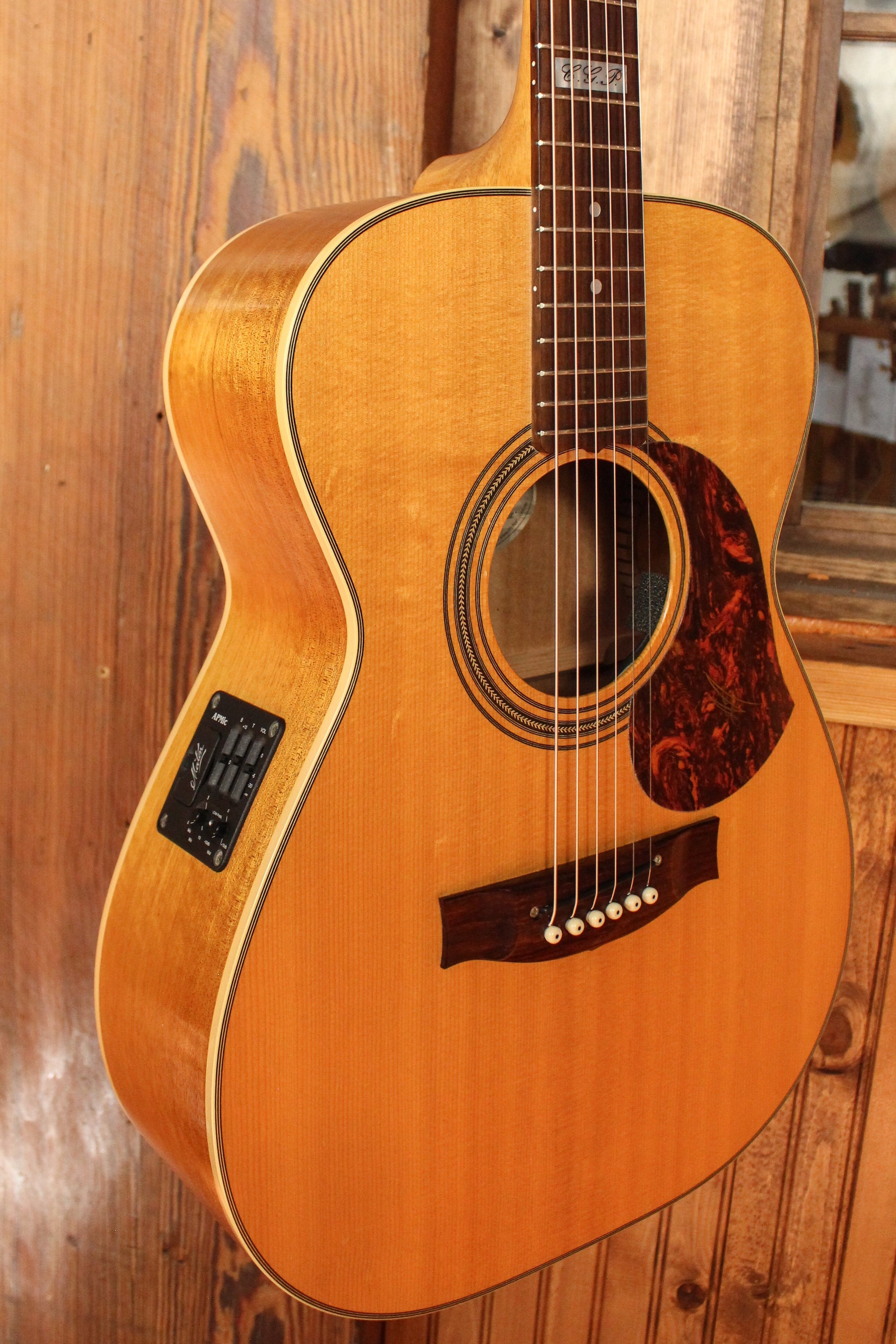 Maton EBG 808 TE Tommy Emmanuel Signature Guitar Pre-Owned 2011 ID-13818 - Artisan Guitars