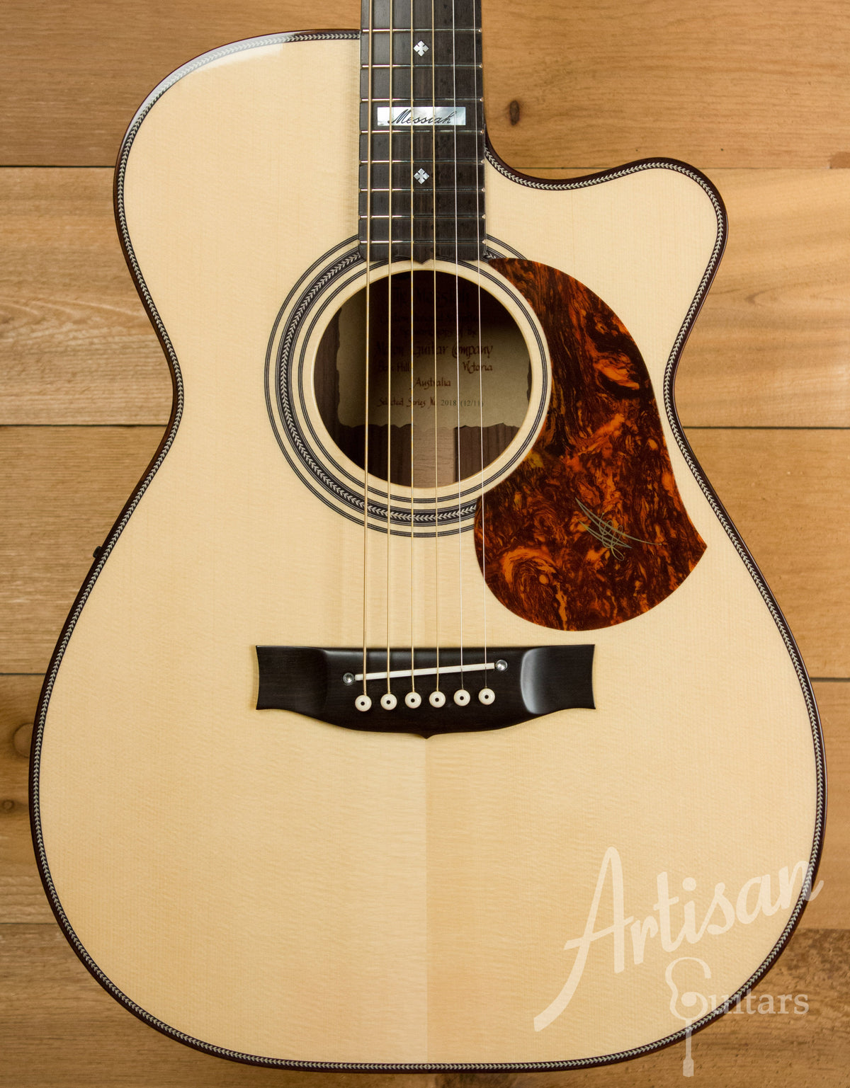 Maton EM 100C 808 Messiah Series Guitar with Sitka and Indian Rosewood Cutaway Pre-Owned 2011 ID-11080 - Artisan Guitars