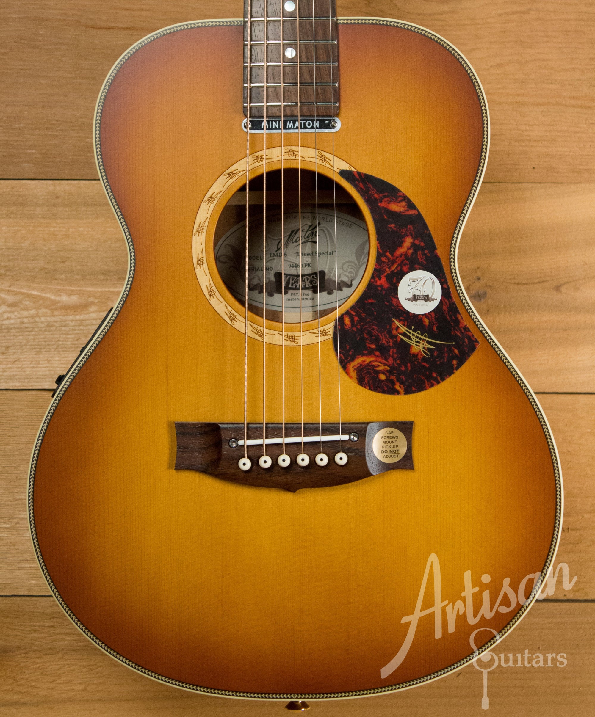 Maton EMD6 Mini Maton Diesel Sitka with Blackwood and Vintage Amber Sunburst ID-11210 - Artisan Guitars